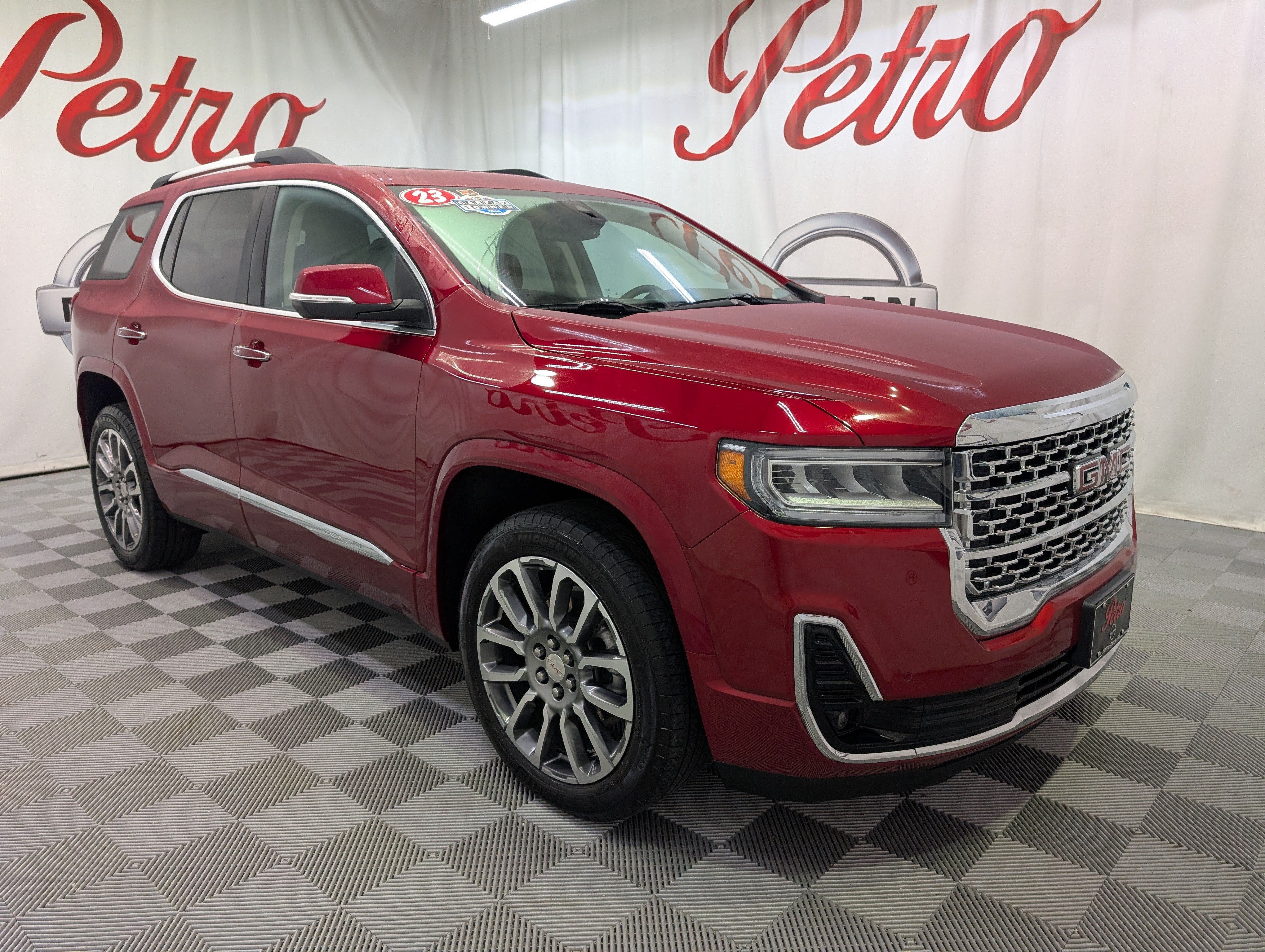 2023 GMC Acadia Denali