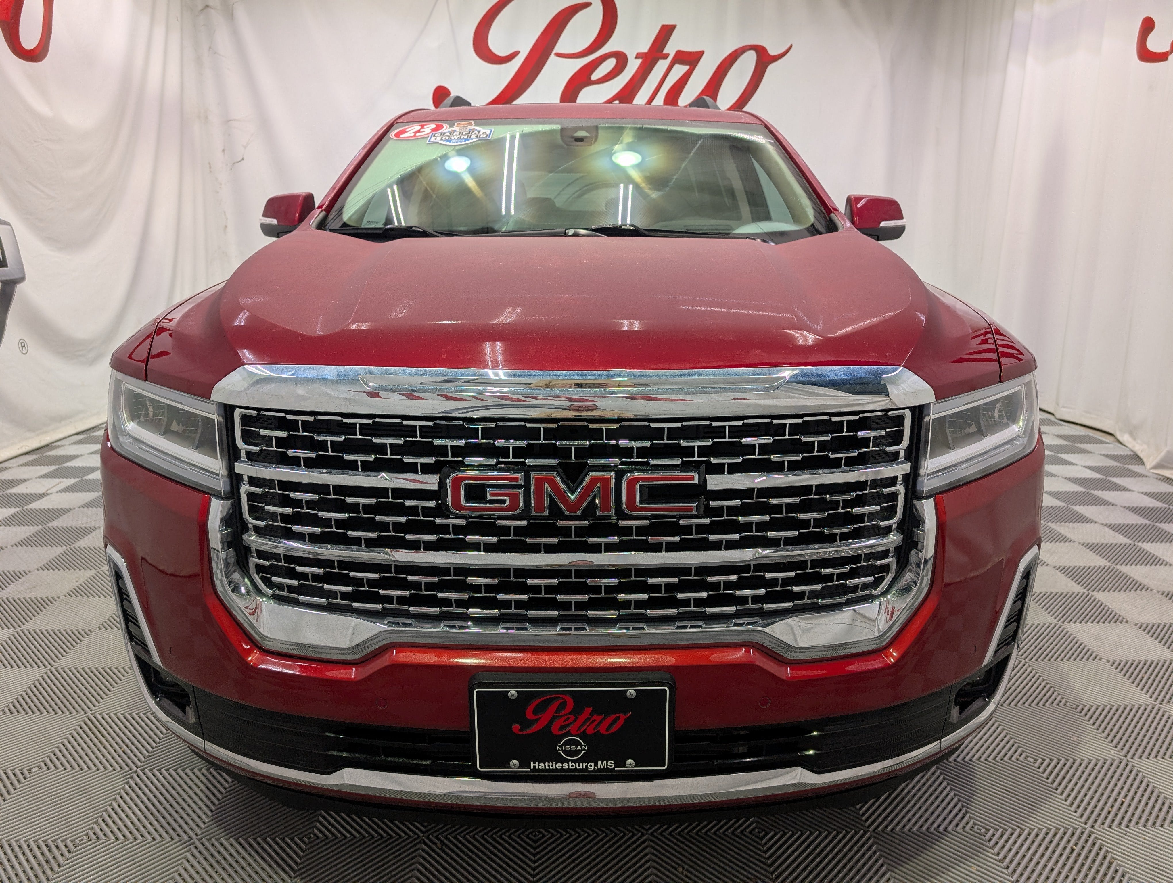 2023 GMC Acadia Denali
