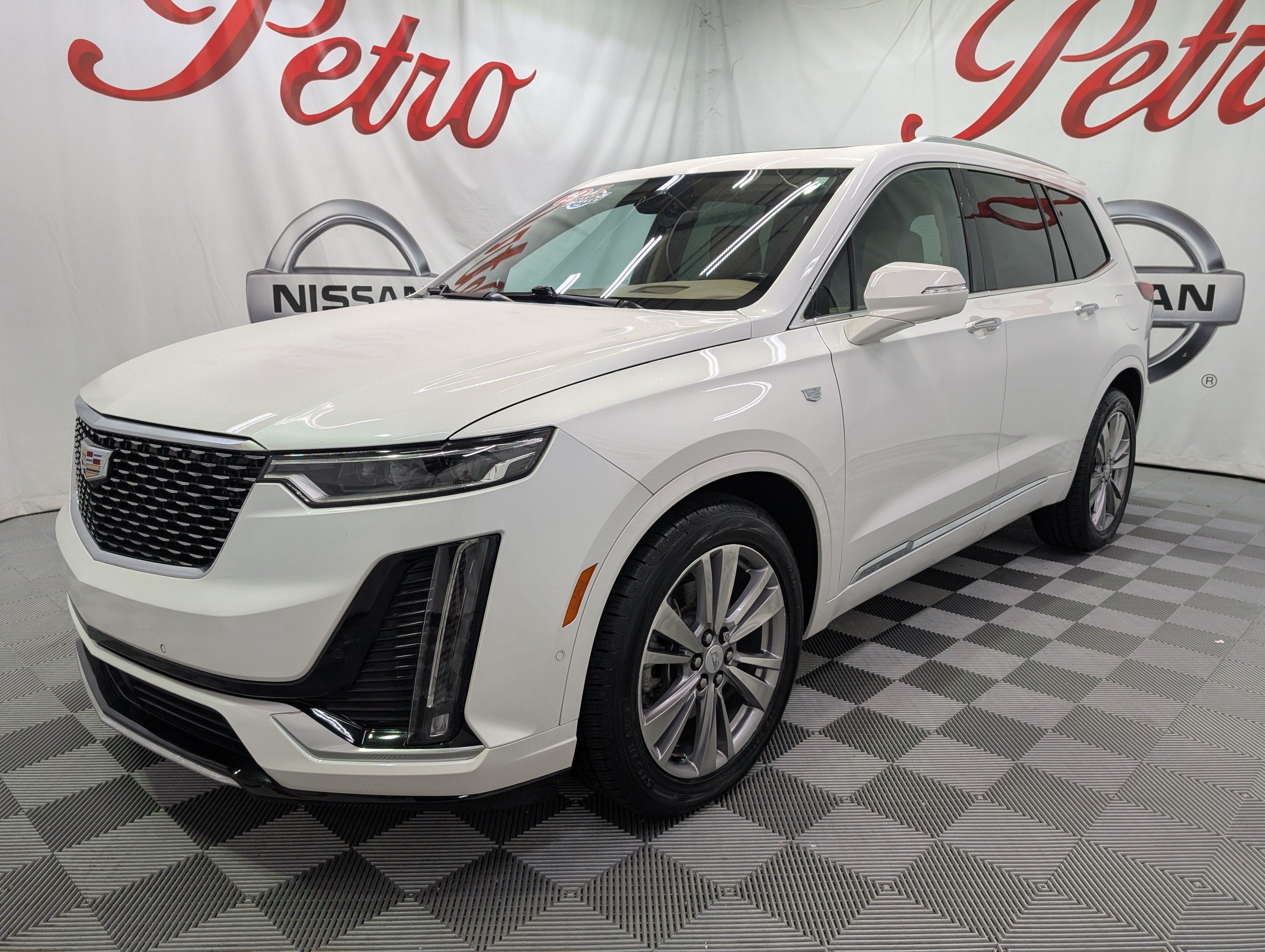 2023 Cadillac XT6 Premium Luxury