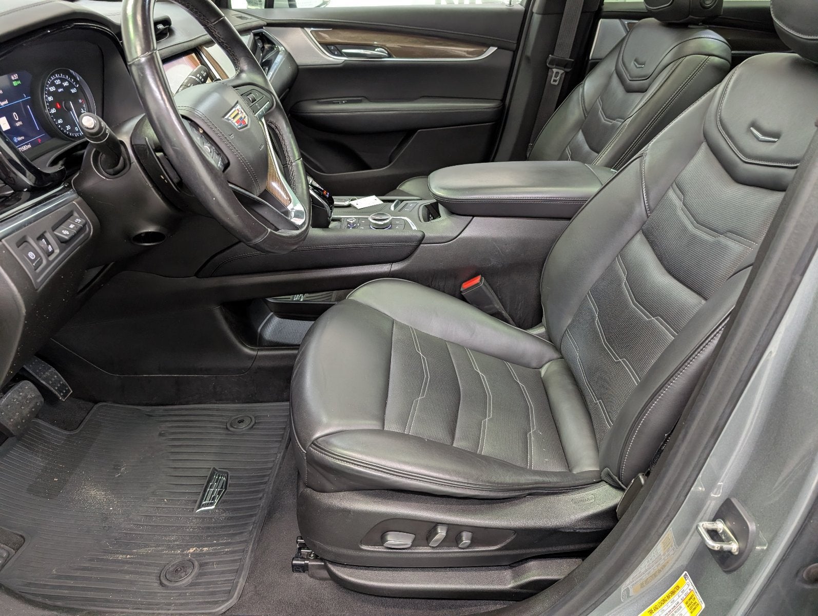 2024 Cadillac XT6 Premium Luxury