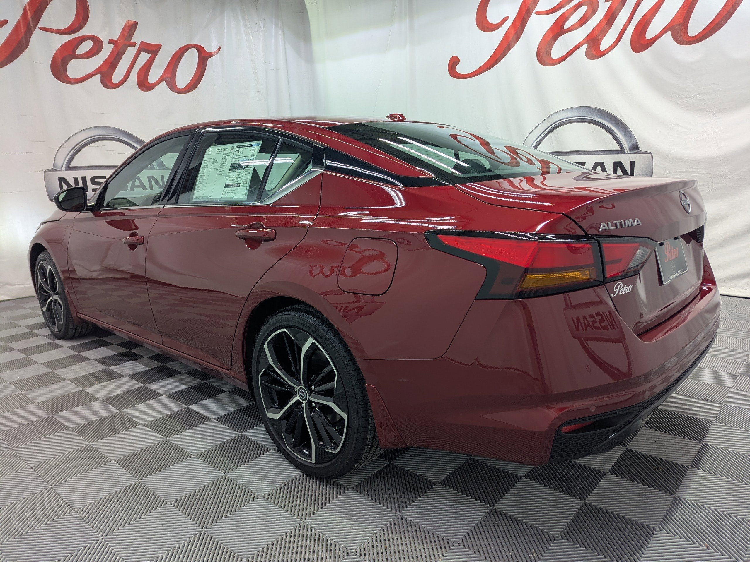 2025 Nissan Altima 2.5 SR