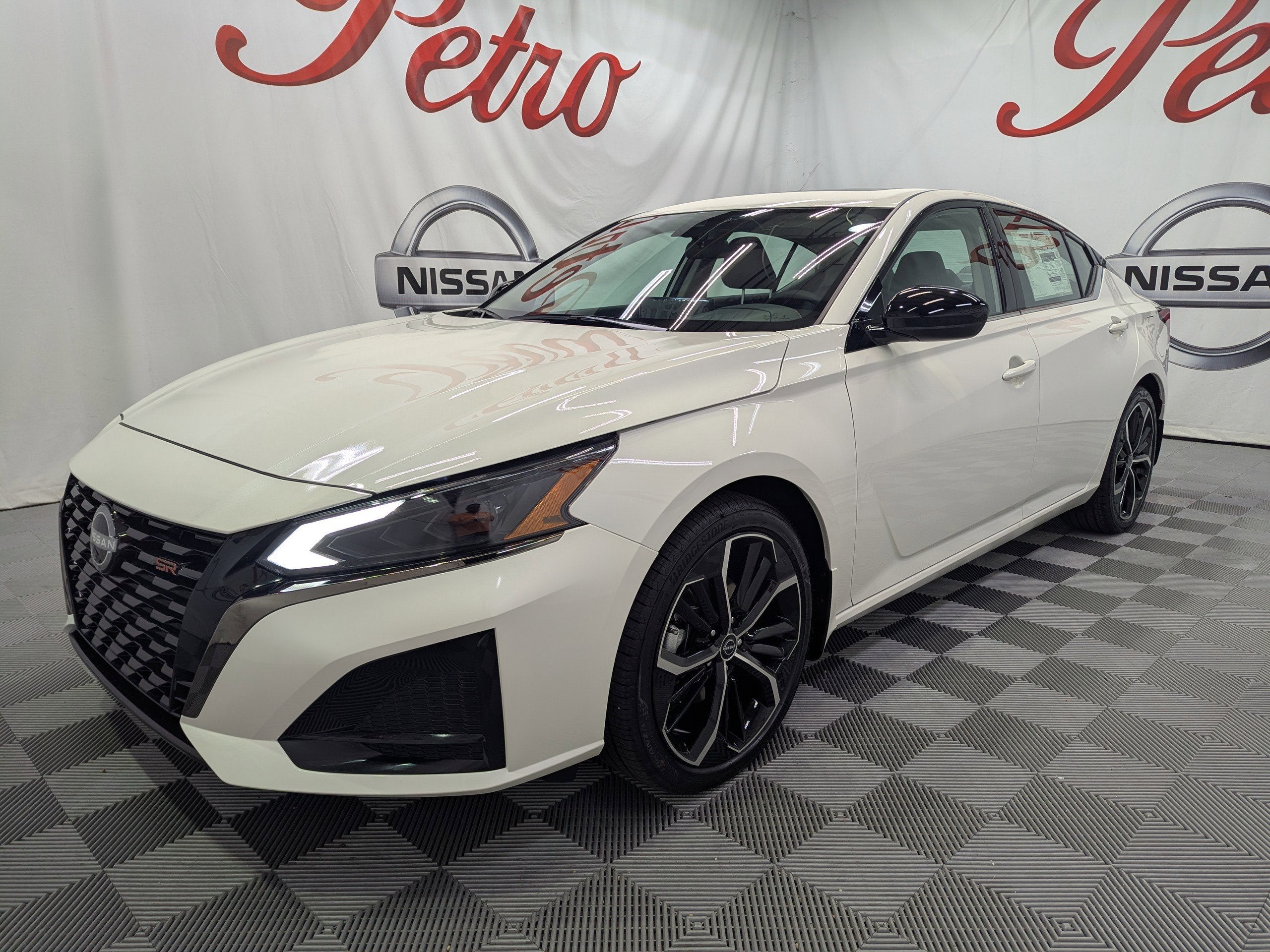 2025 Nissan Altima 2.5 SR