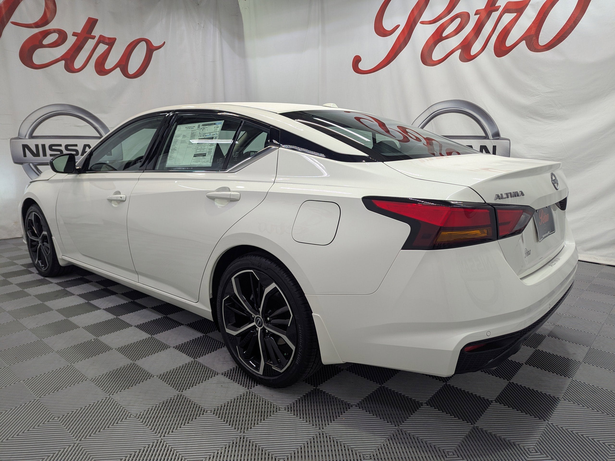 2025 Nissan Altima 2.5 SR