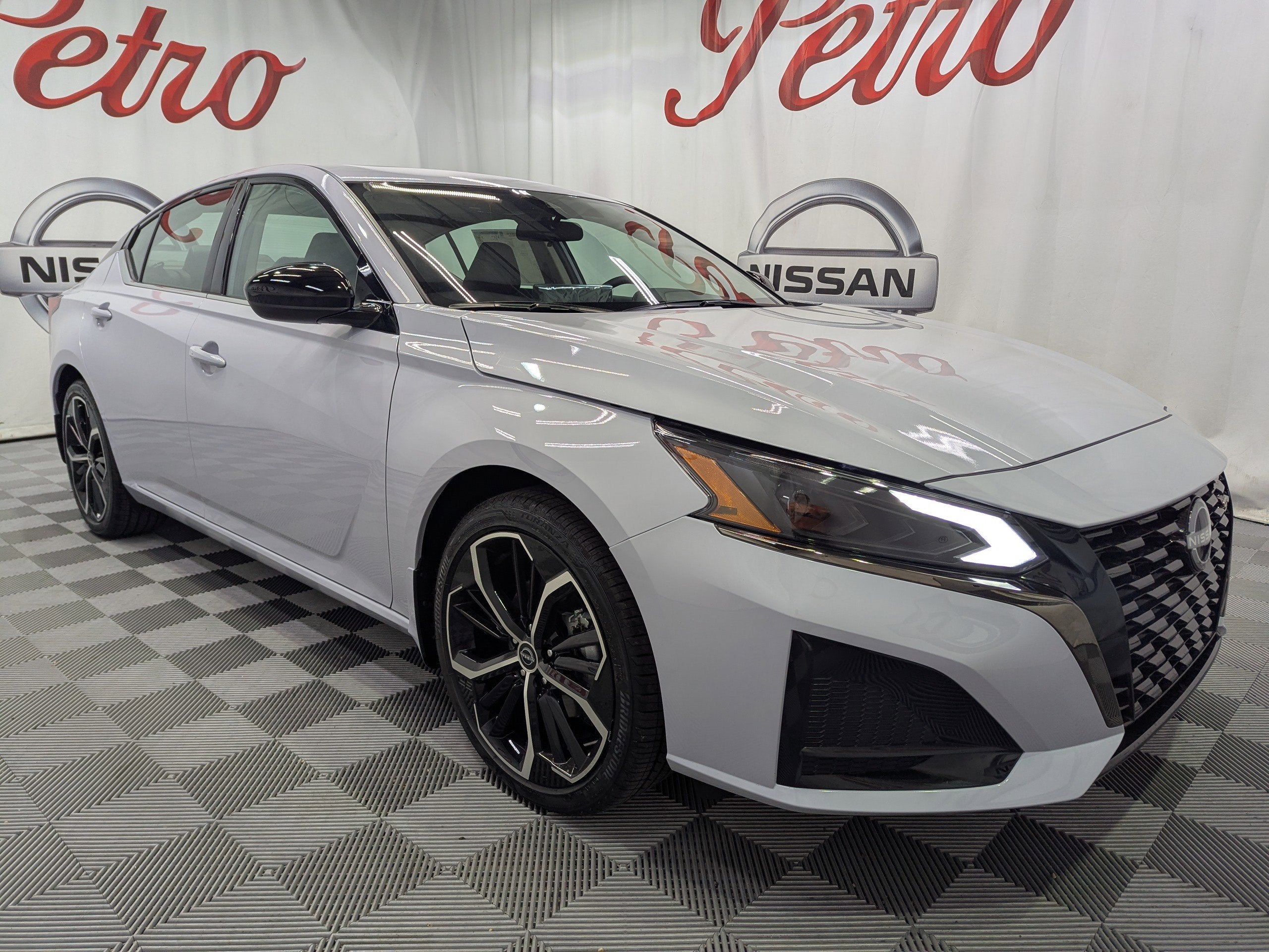 2025 Nissan Altima 2.5 SR