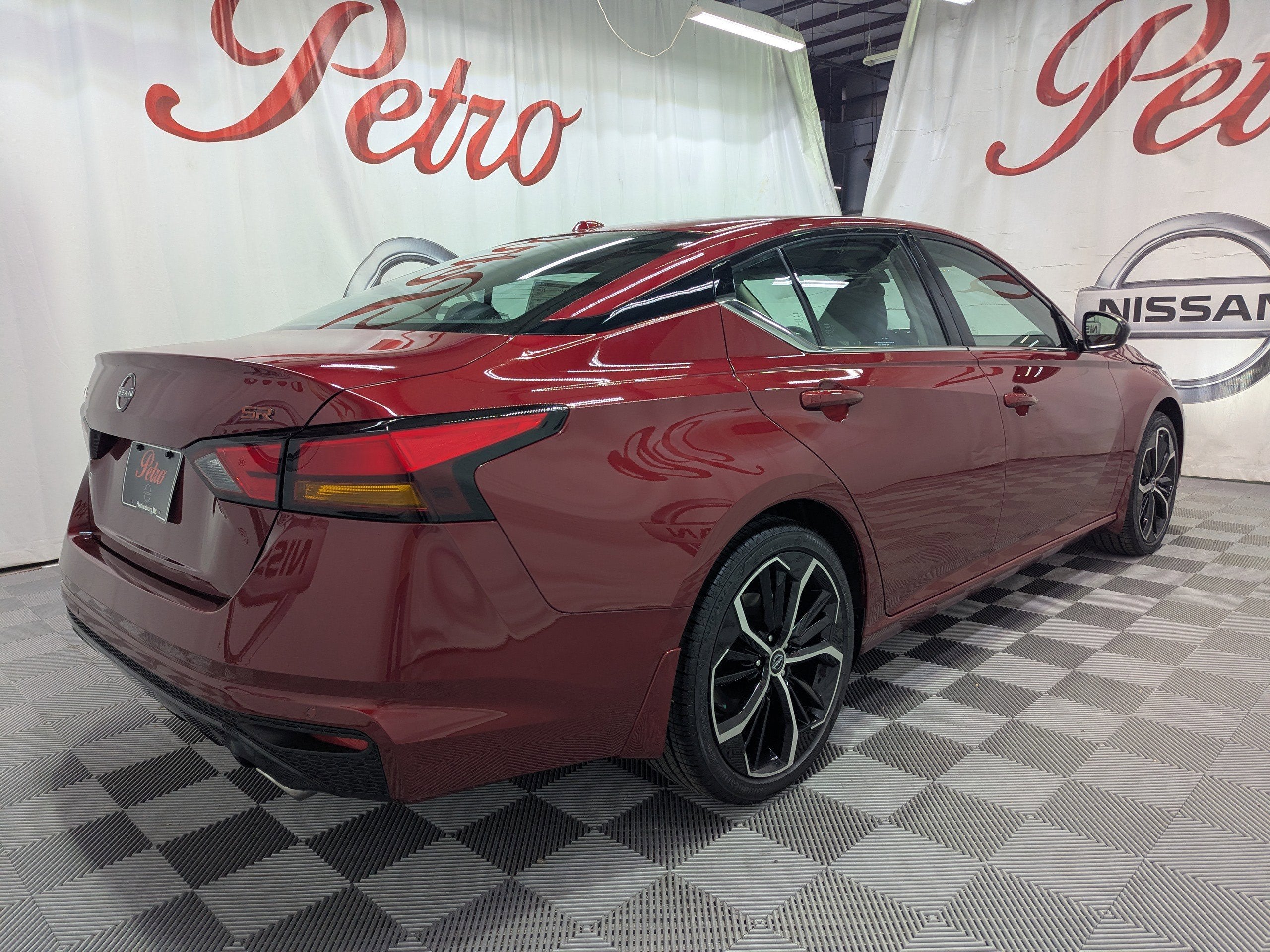 2025 Nissan Altima 2.5 SR