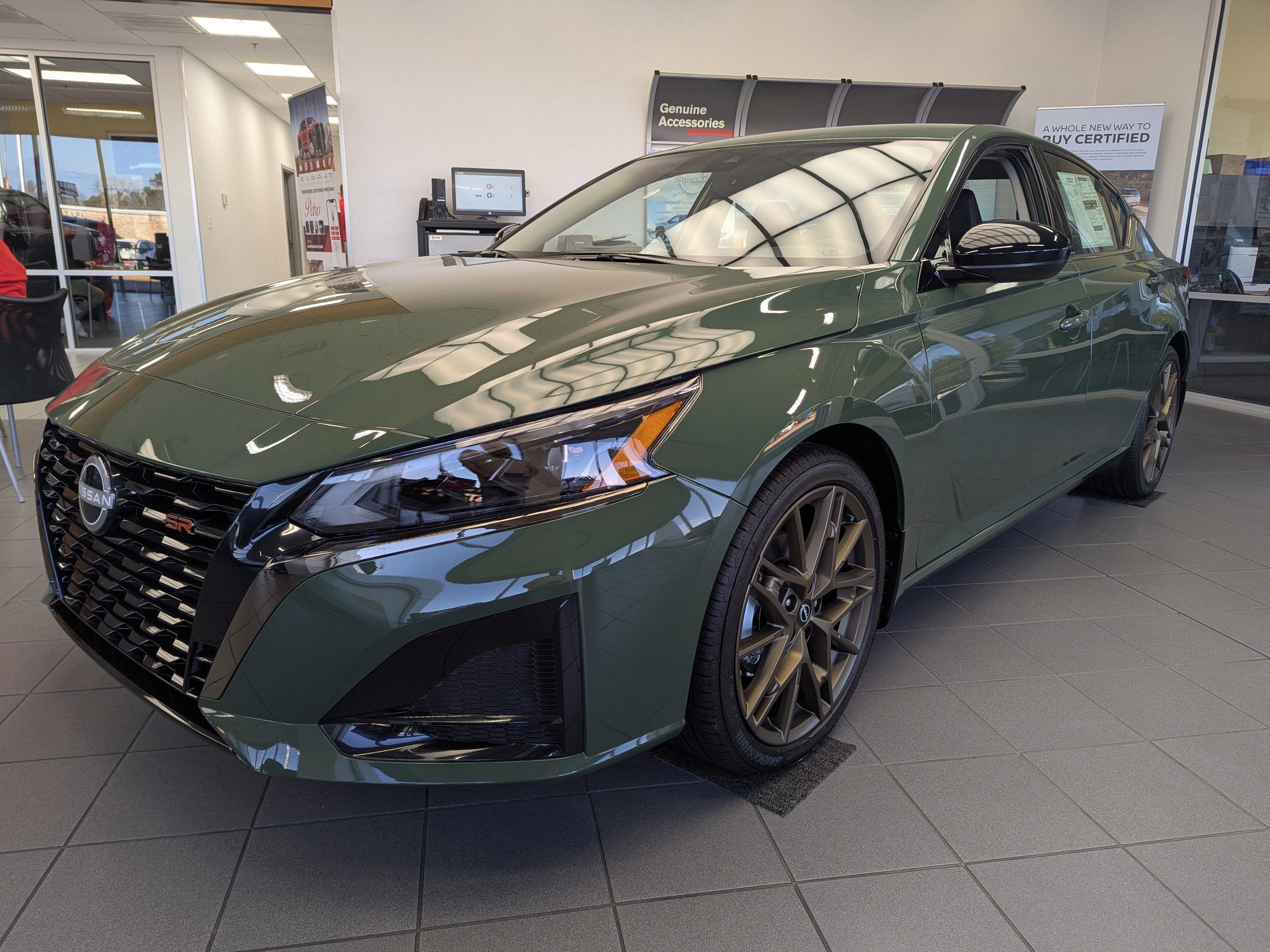 2025 Nissan Altima 2.5 SR