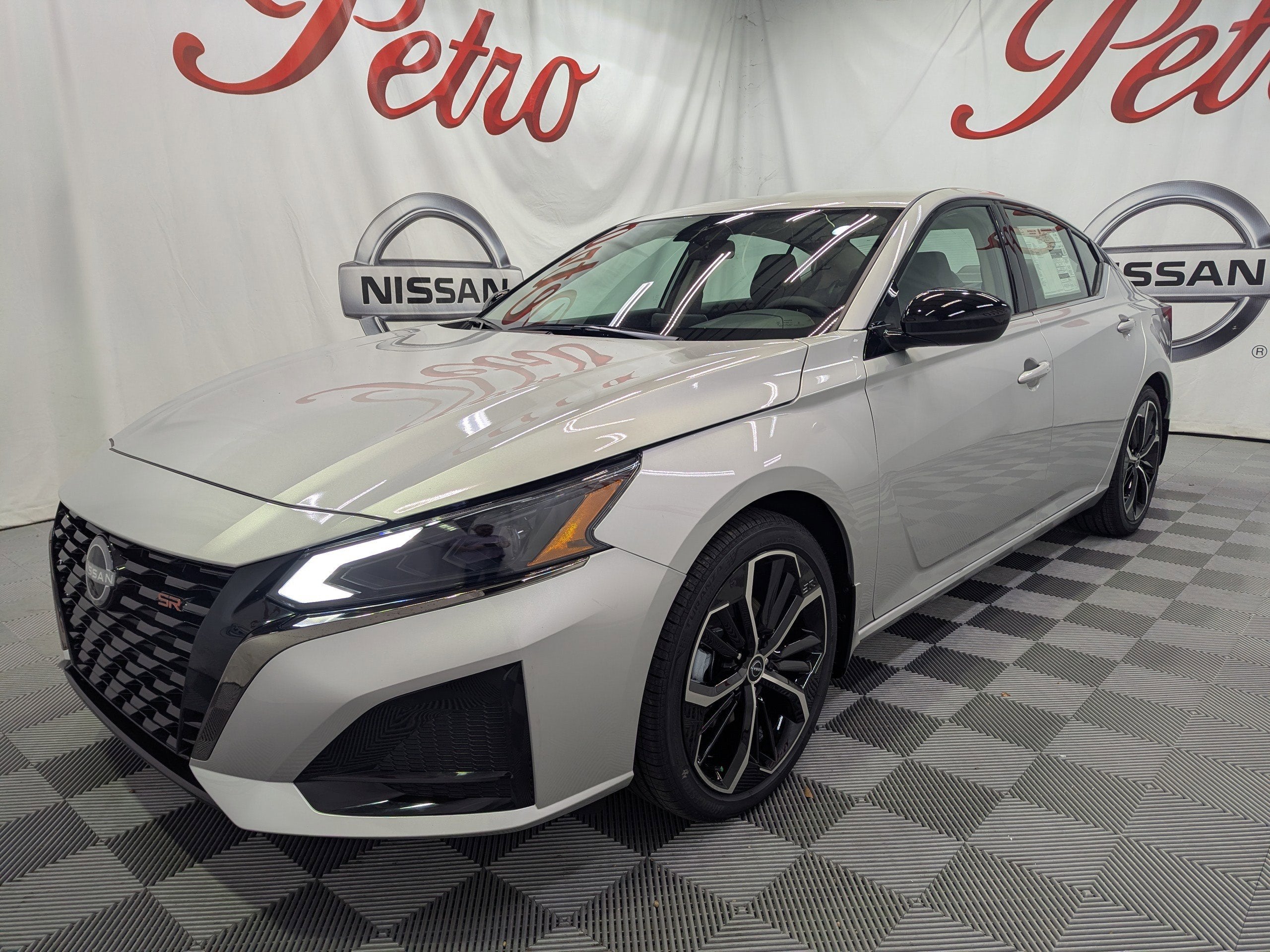 2025 Nissan Altima 2.5 SR