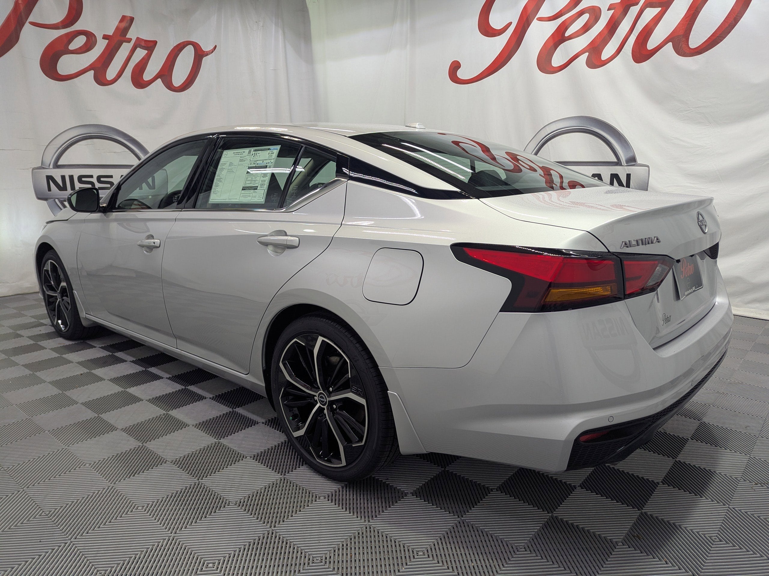 2025 Nissan Altima 2.5 SR