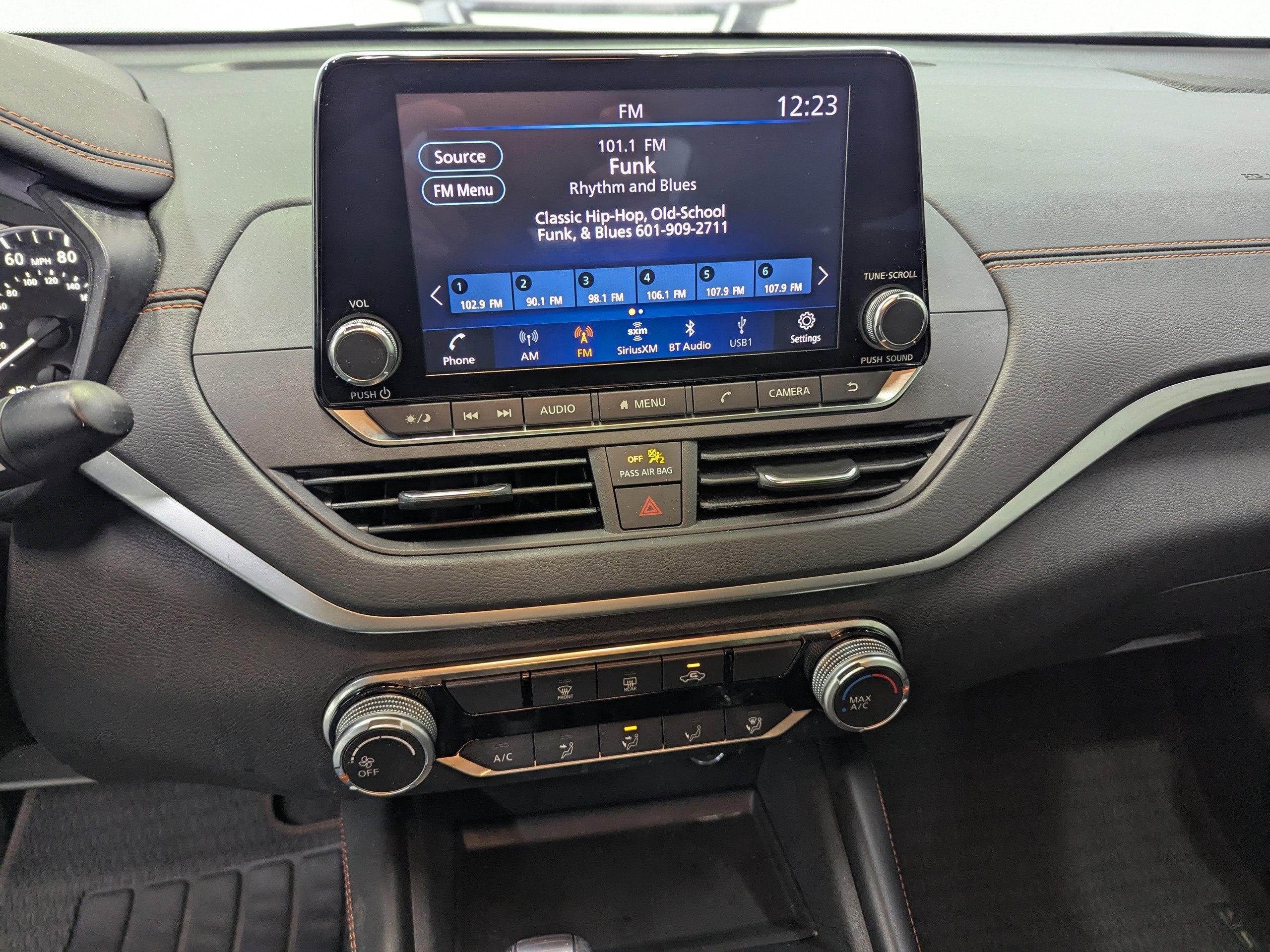 2022 Nissan Altima 2.5 SR