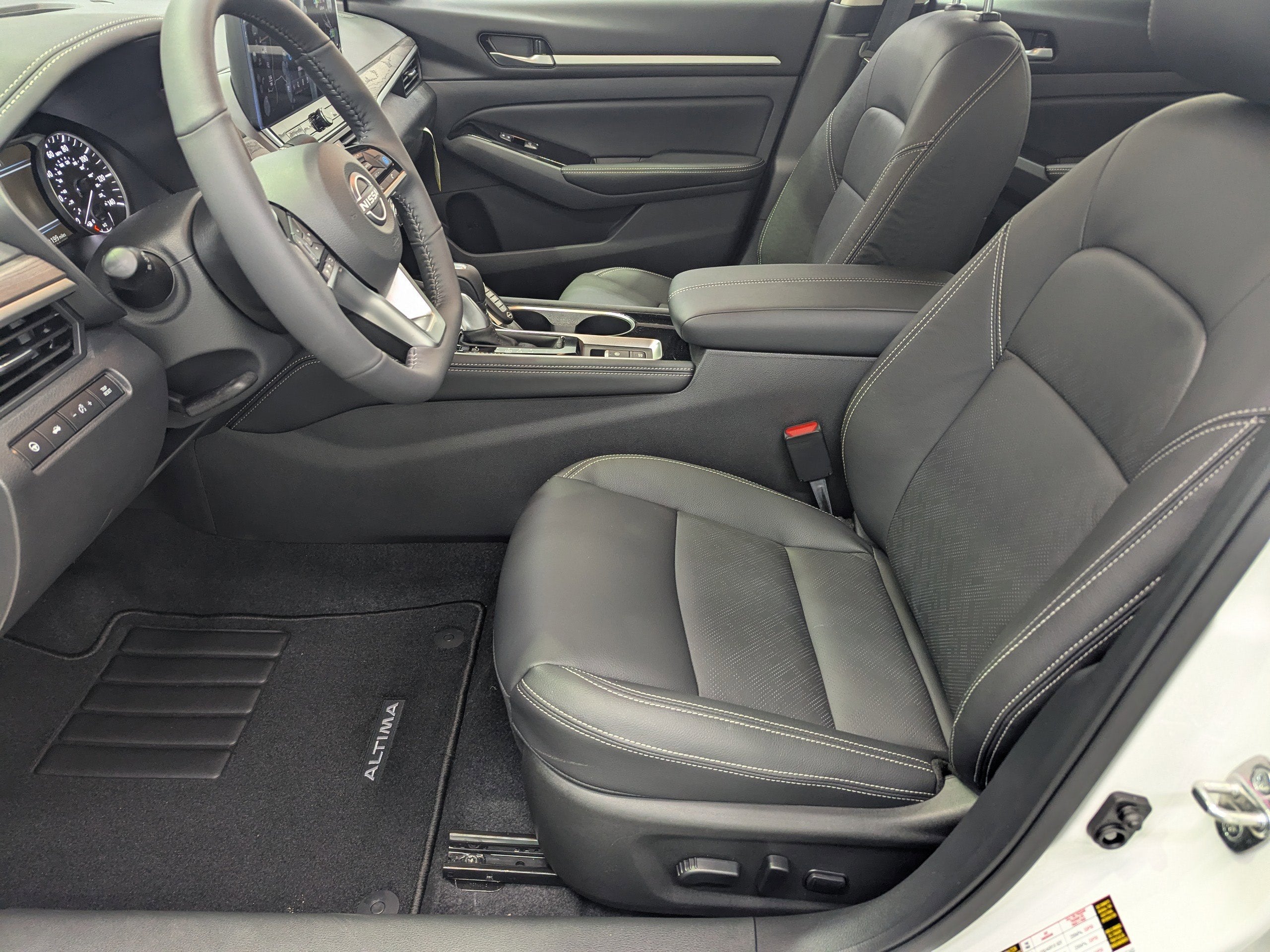 2025 Nissan Altima 2.5 SL