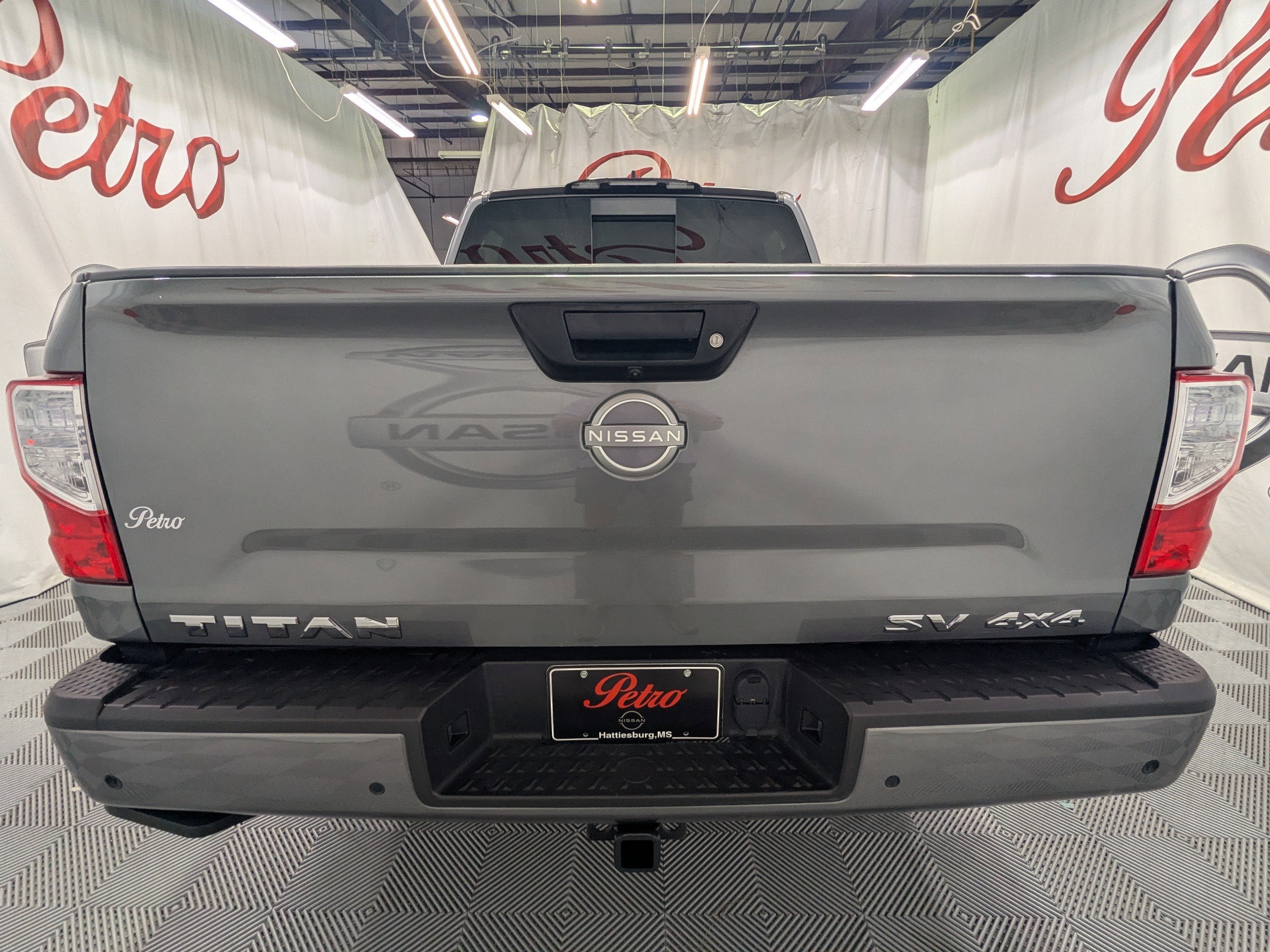 2024 Nissan Titan SV