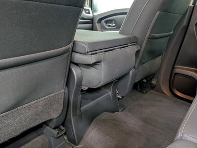 2019 Nissan Titan SV
