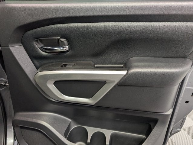 2019 Nissan Titan SV