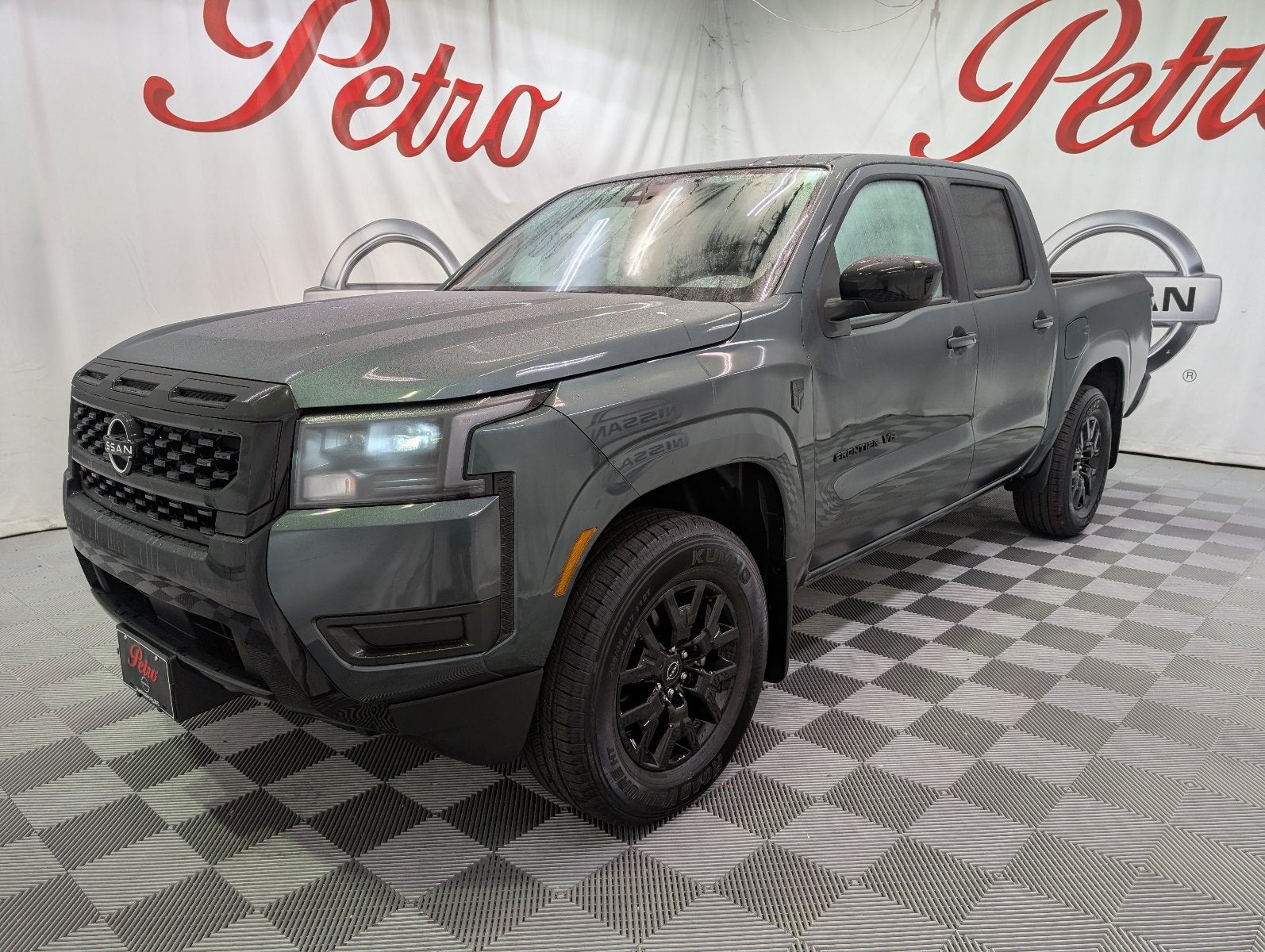 2027 Nissan Frontier SV