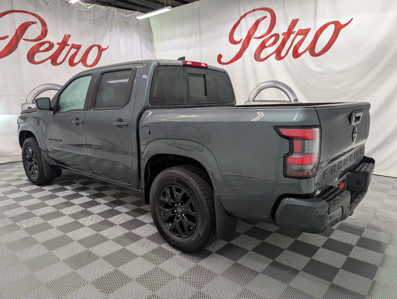 2027 Nissan Frontier SV