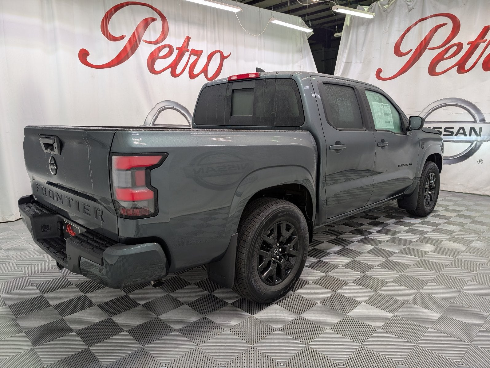 2027 Nissan Frontier SV