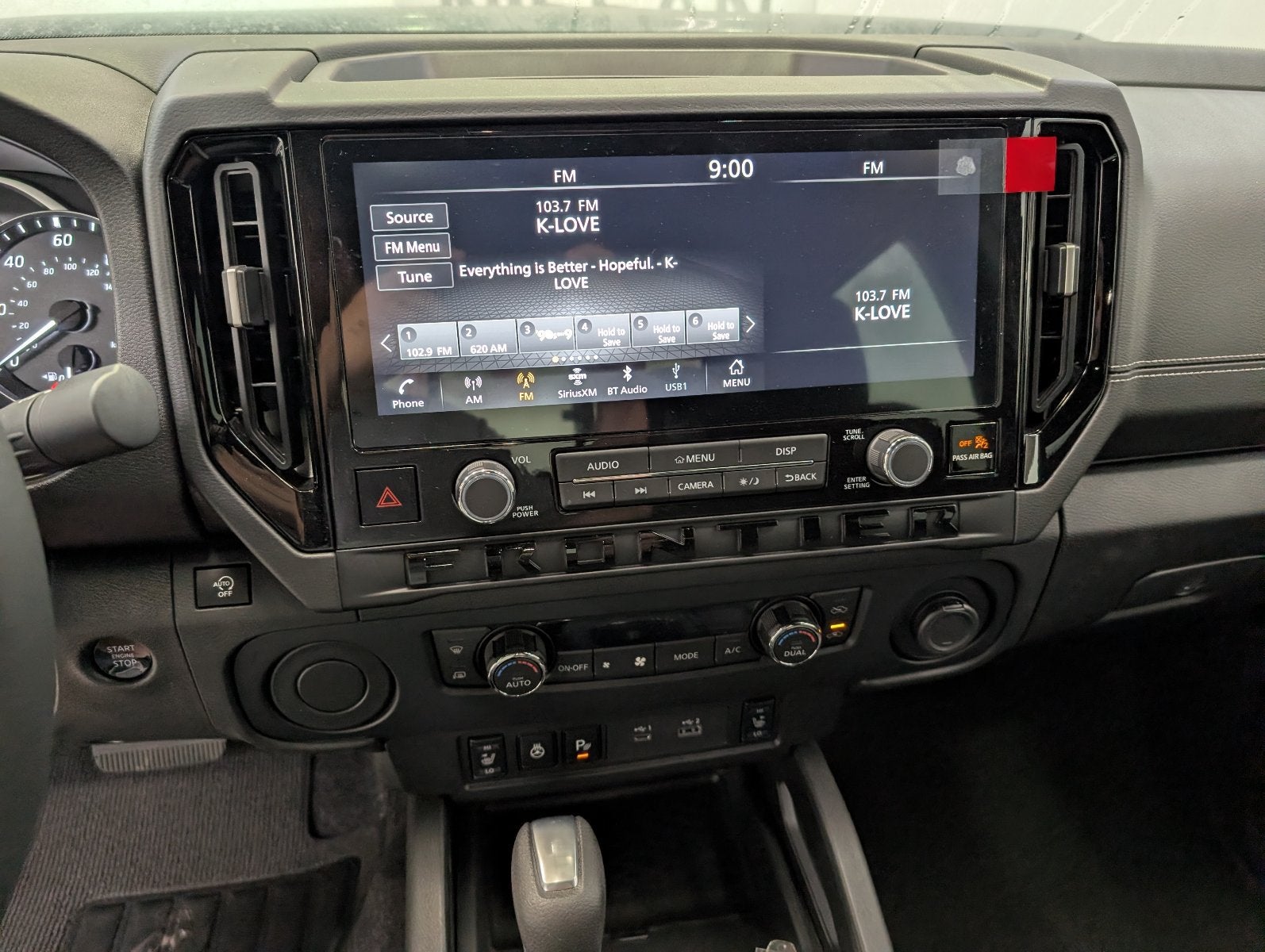 2027 Nissan Frontier SV