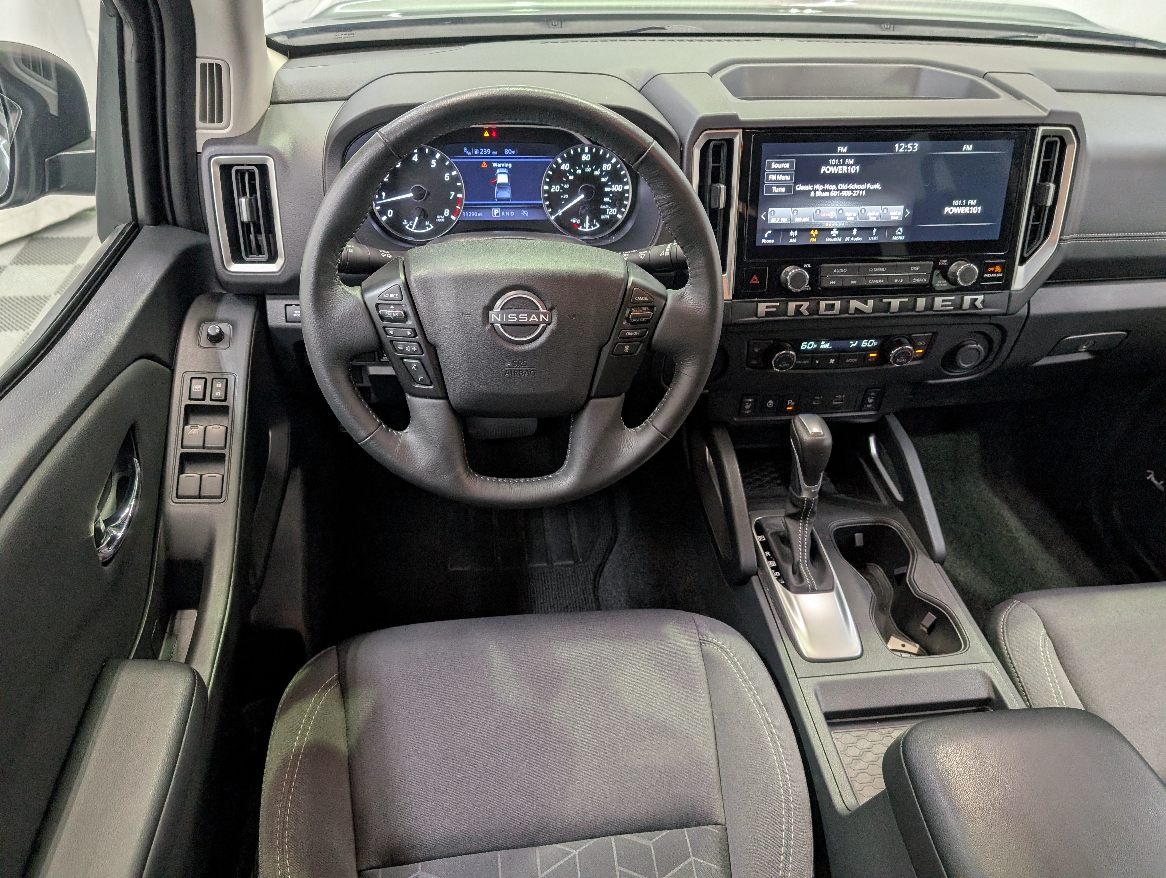 2025 Nissan Frontier SV