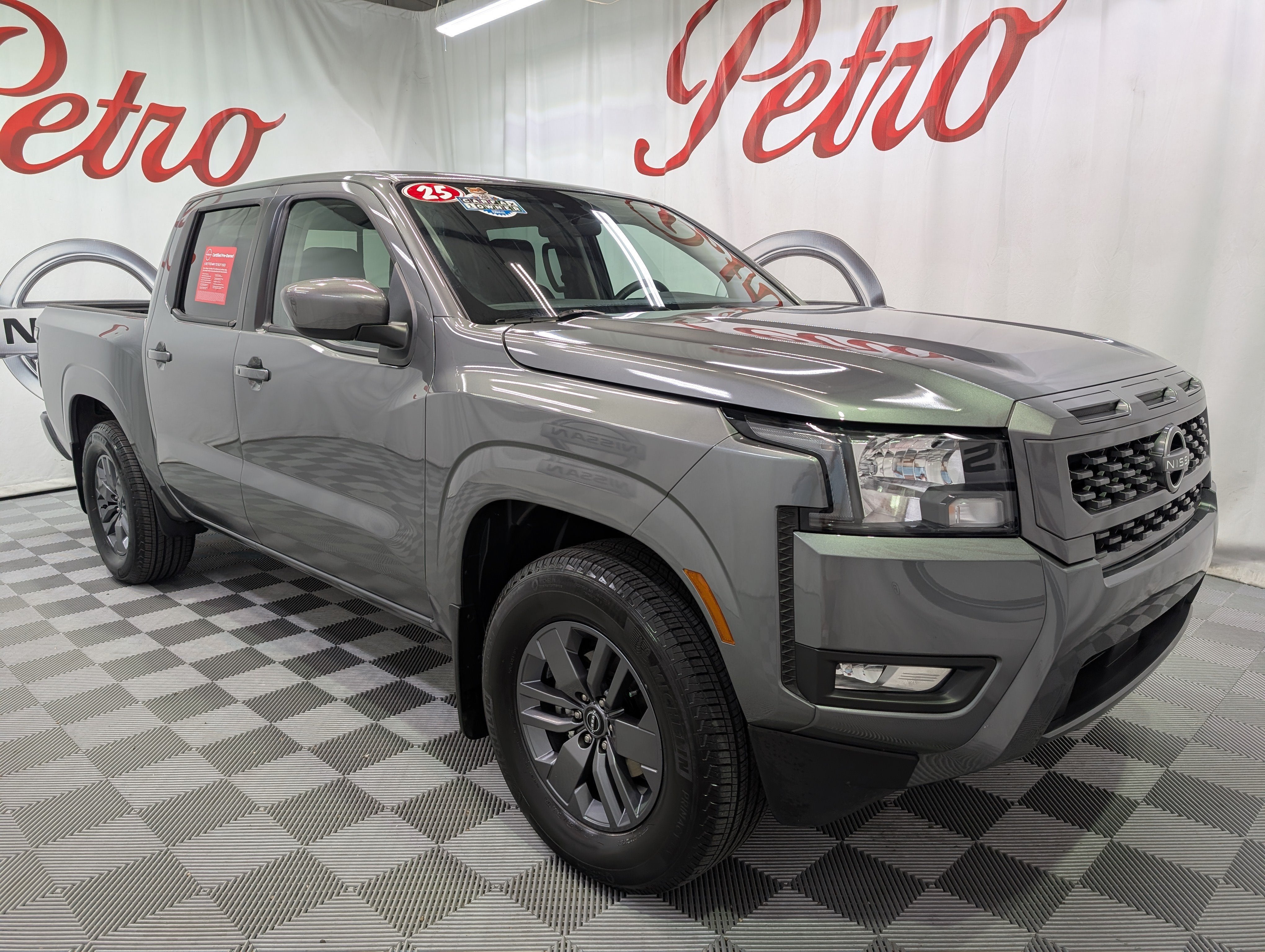2025 Nissan Frontier SV