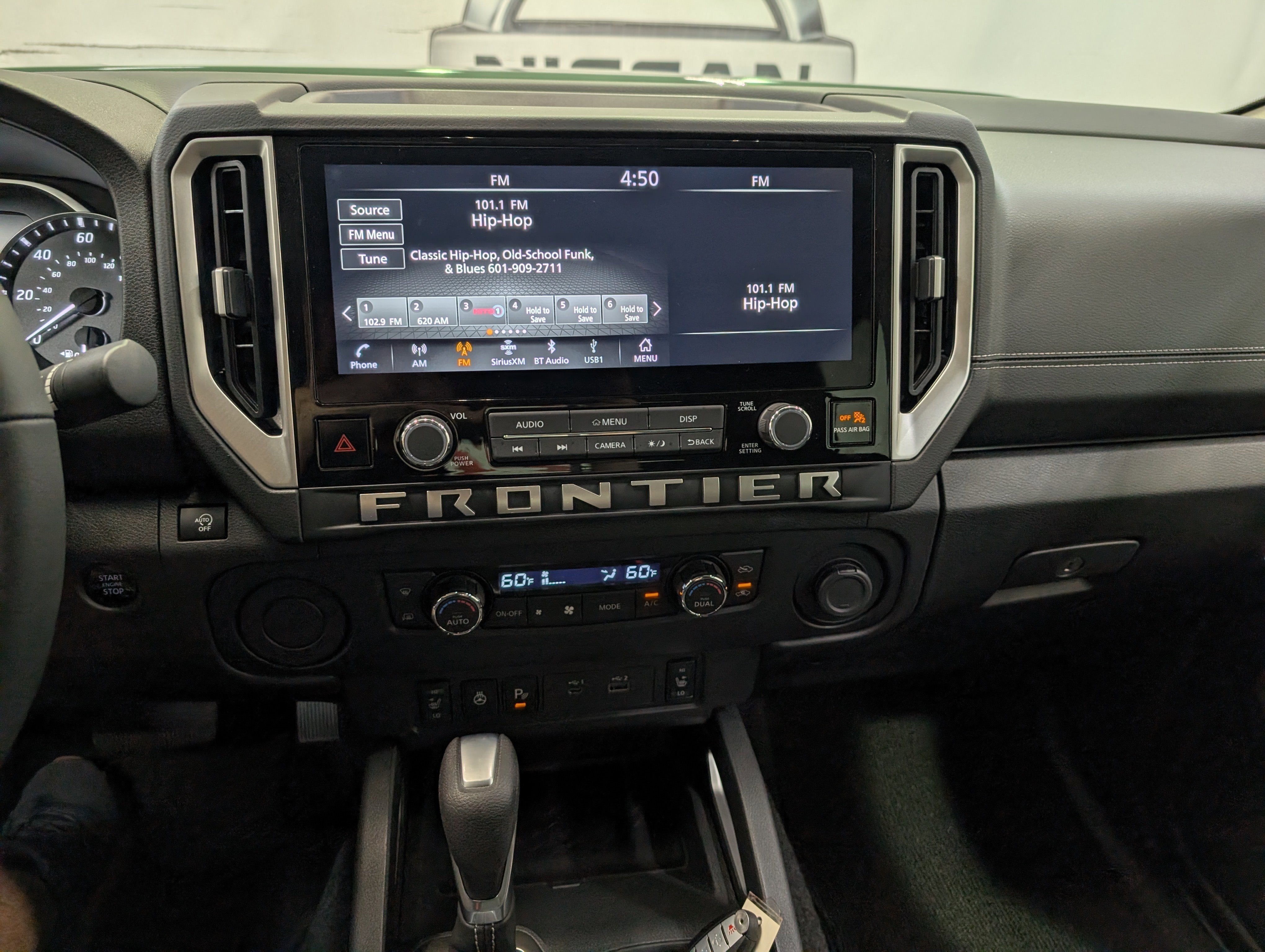 2026 Nissan Frontier SV