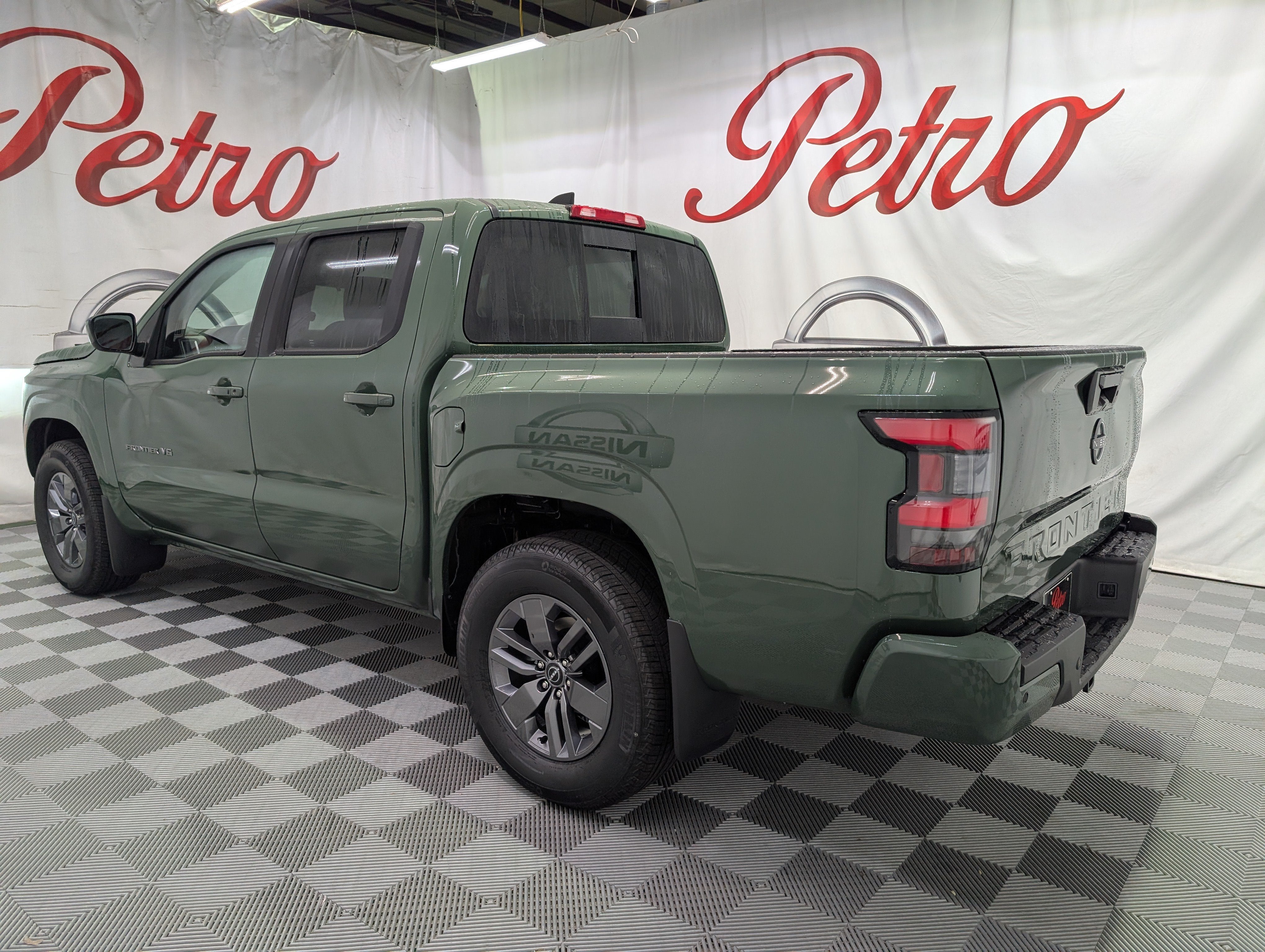 2027 Nissan Frontier SV
