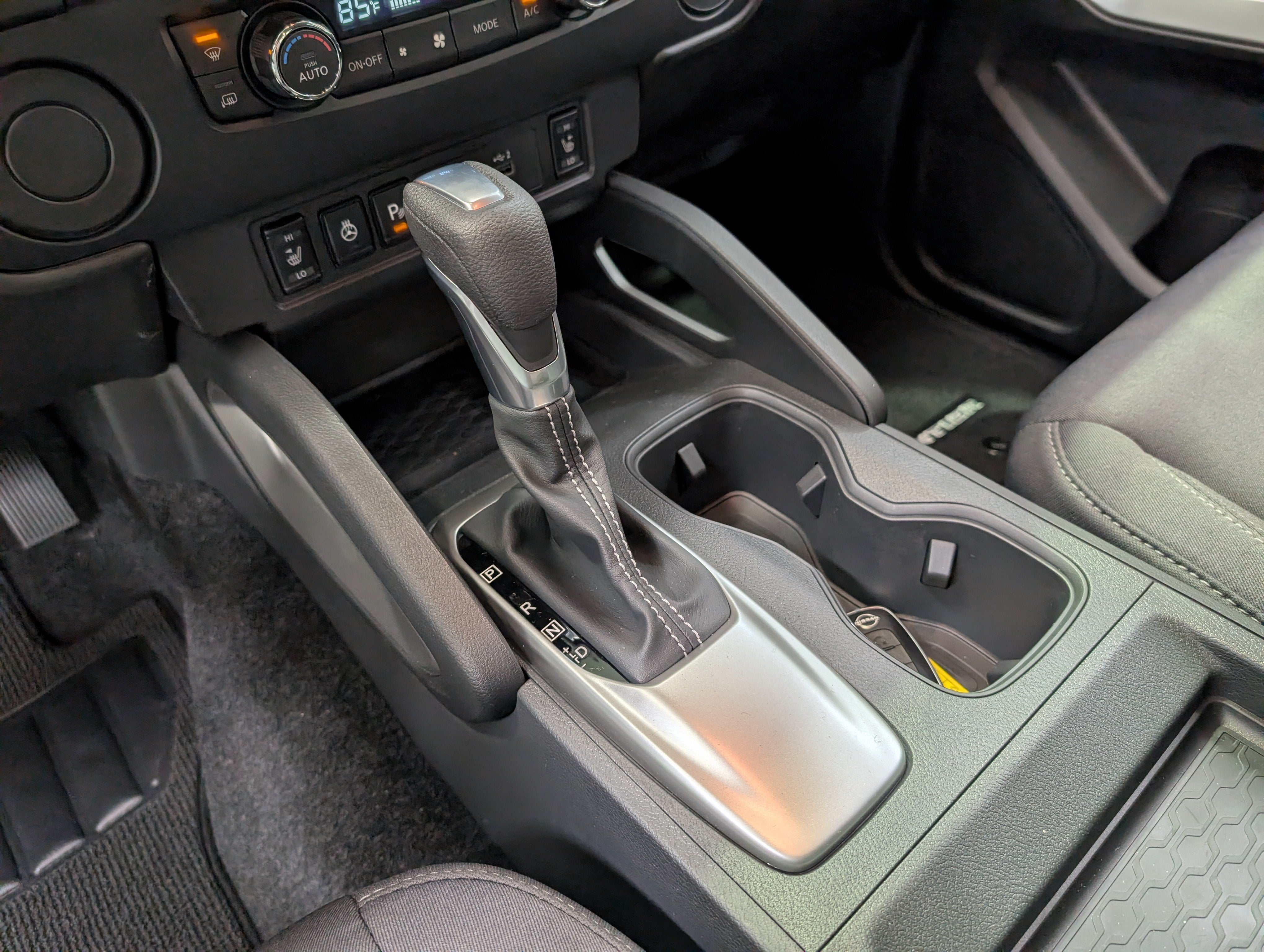2027 Nissan Frontier SV