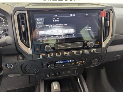 2025 Nissan Frontier SV