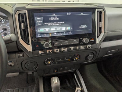 2025 Nissan Frontier SV