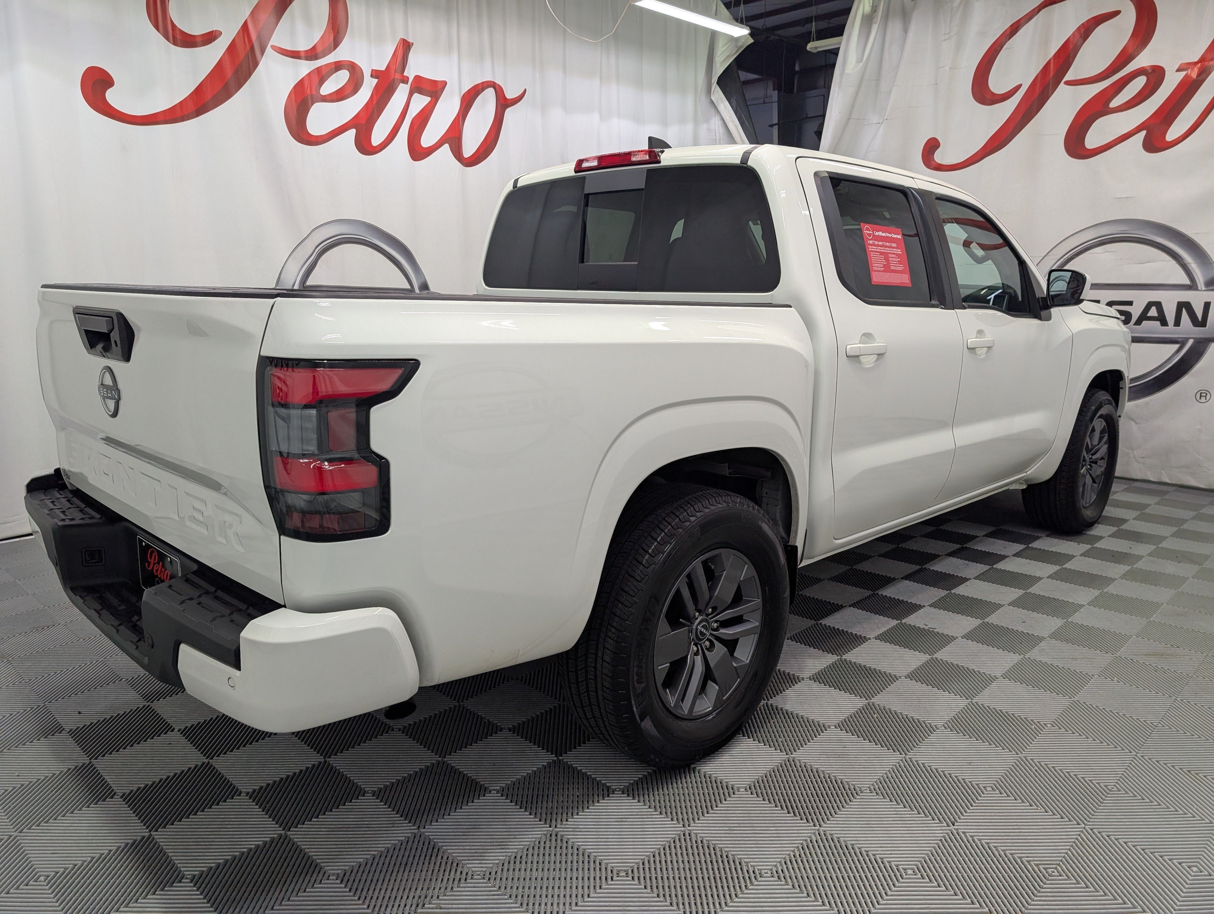 2025 Nissan Frontier SV