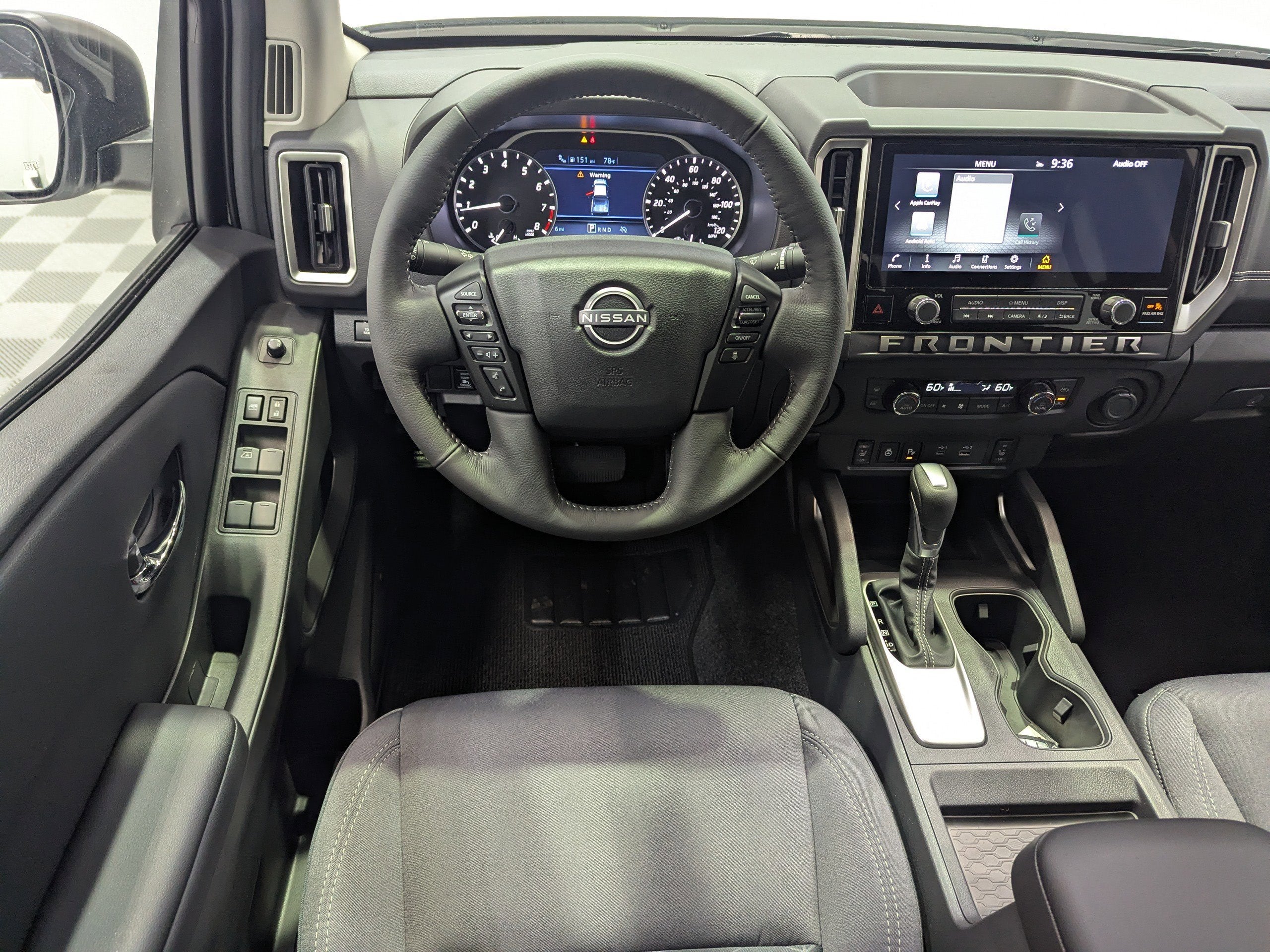 2025 Nissan Frontier SV