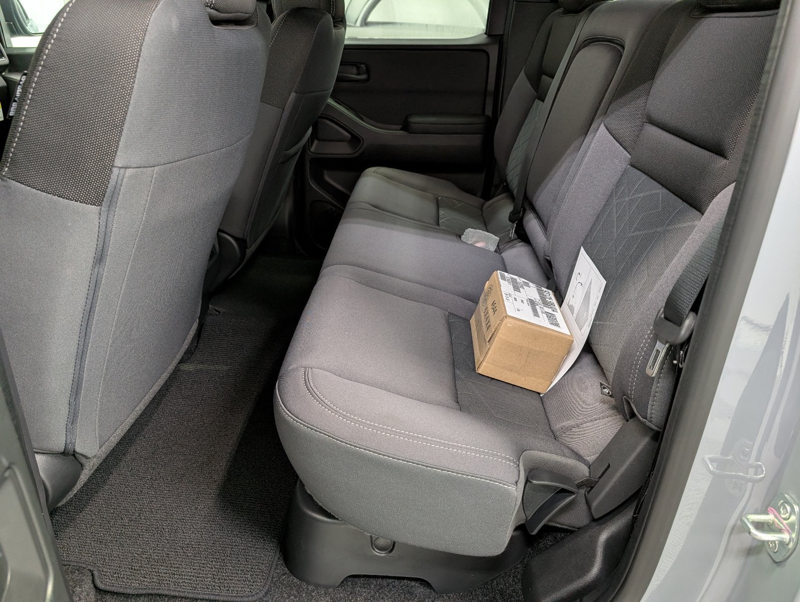 2027 Nissan Frontier SV