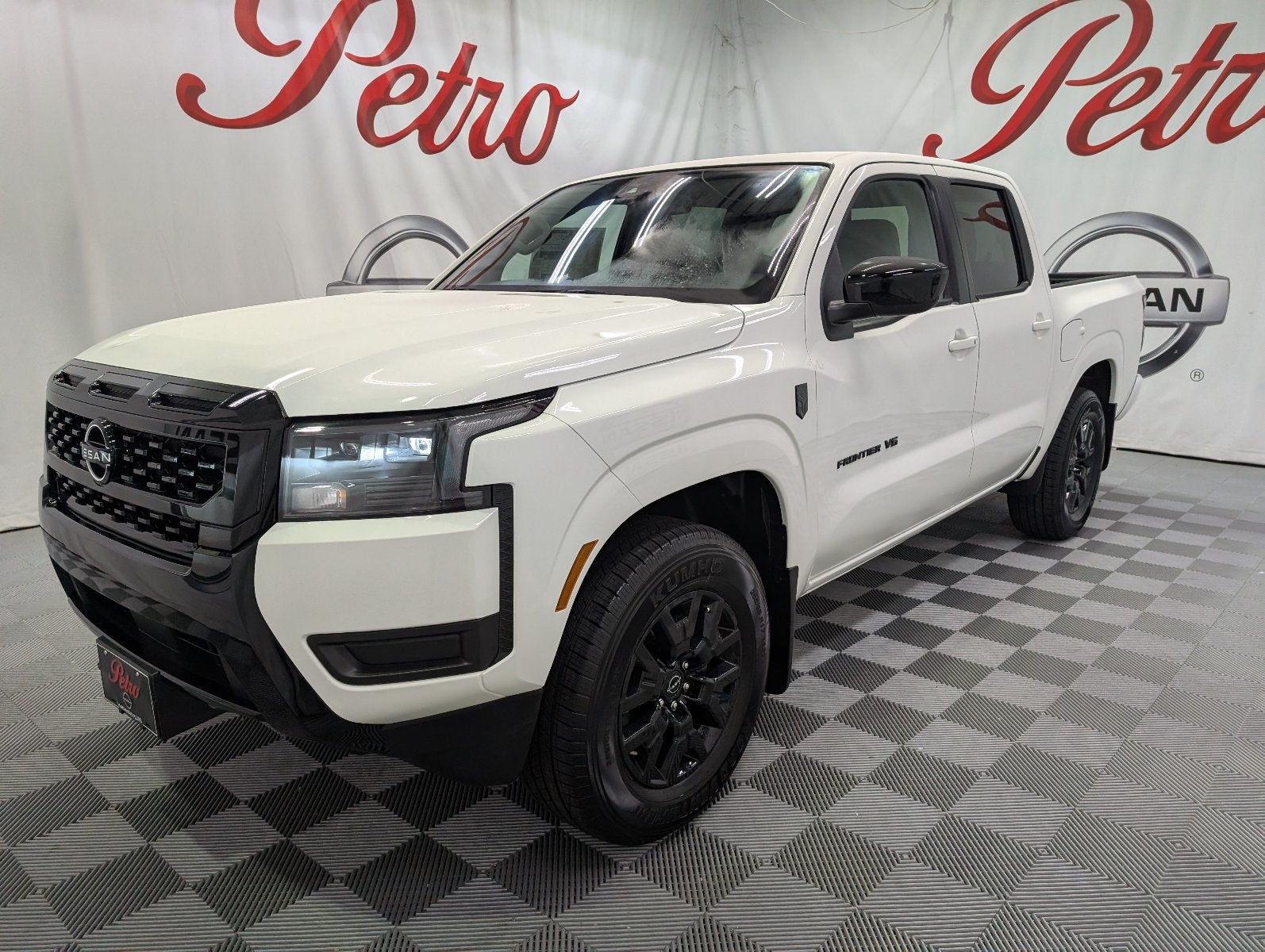 2027 Nissan Frontier SV