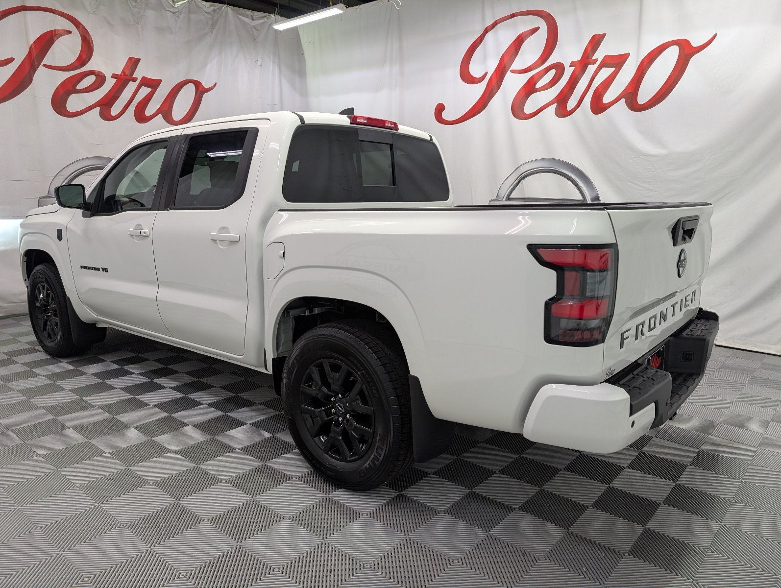 2027 Nissan Frontier SV