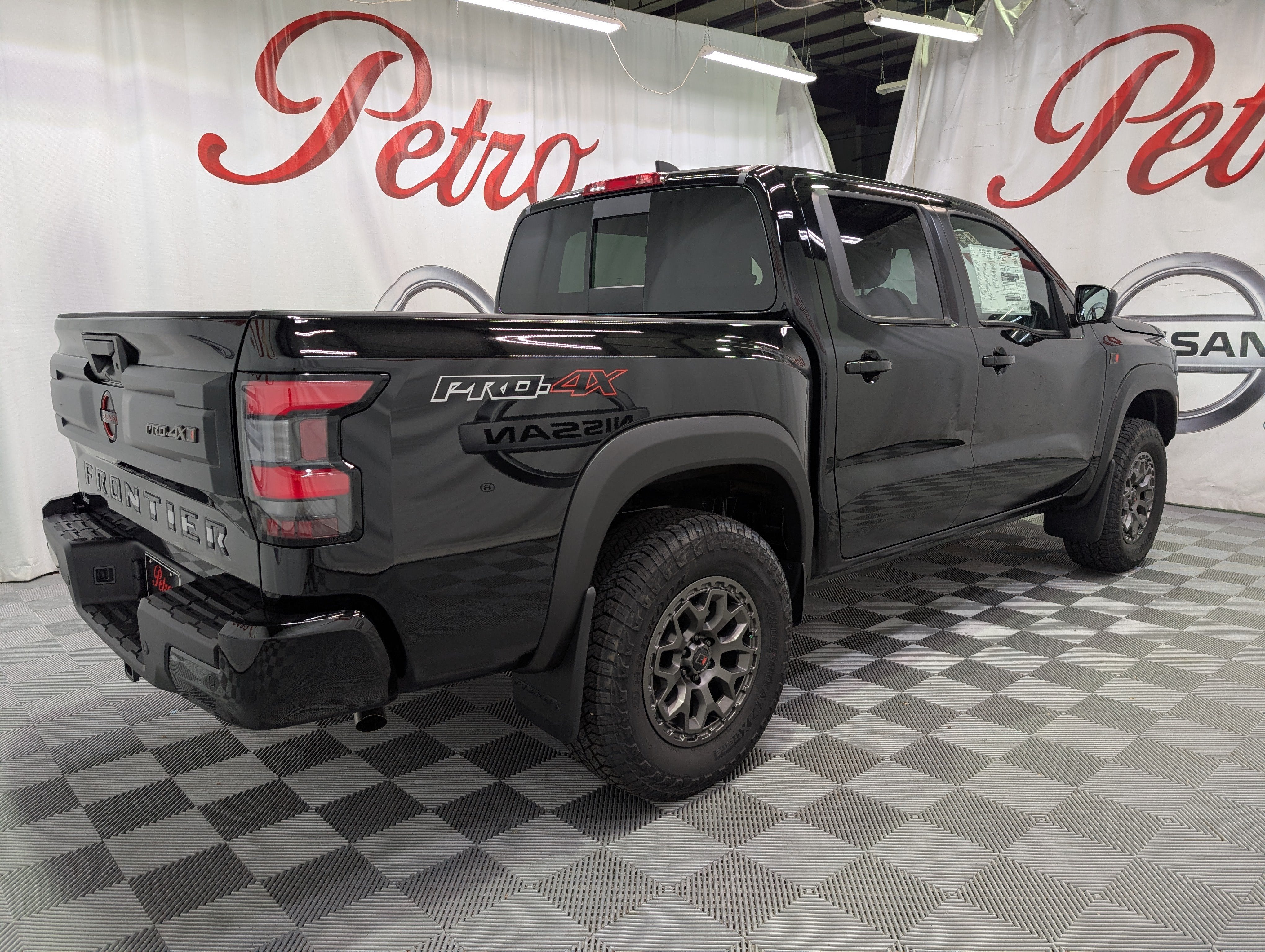 2026 Nissan Frontier PRO-4X w/R Package