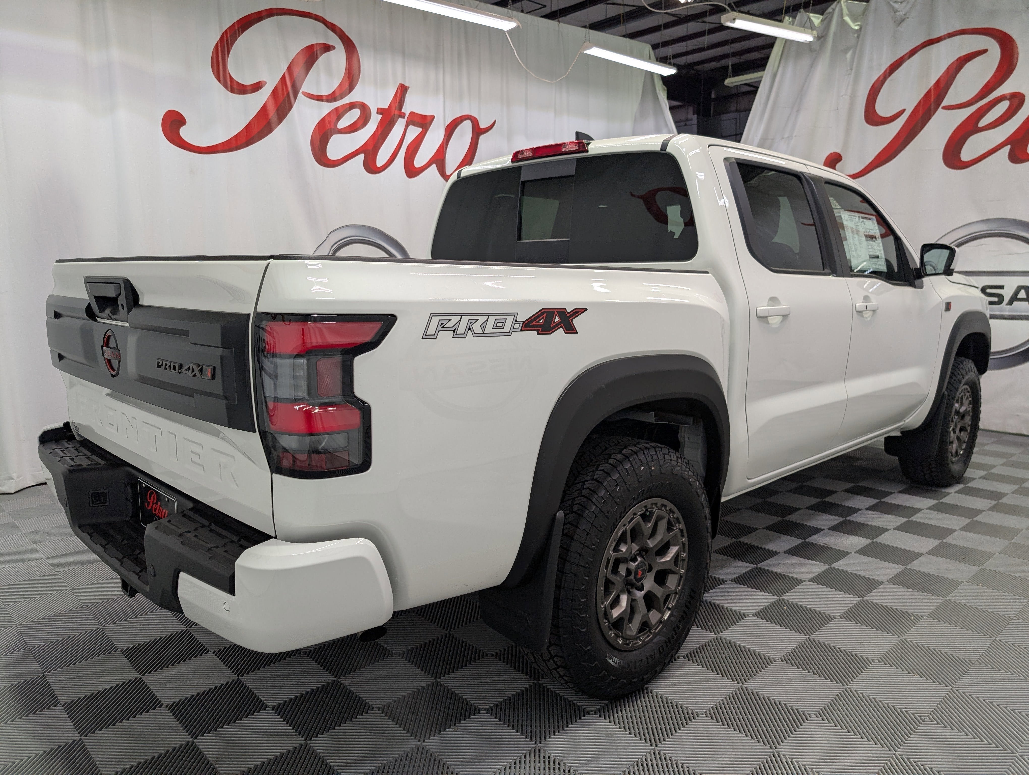 2026 Nissan Frontier PRO-4X R