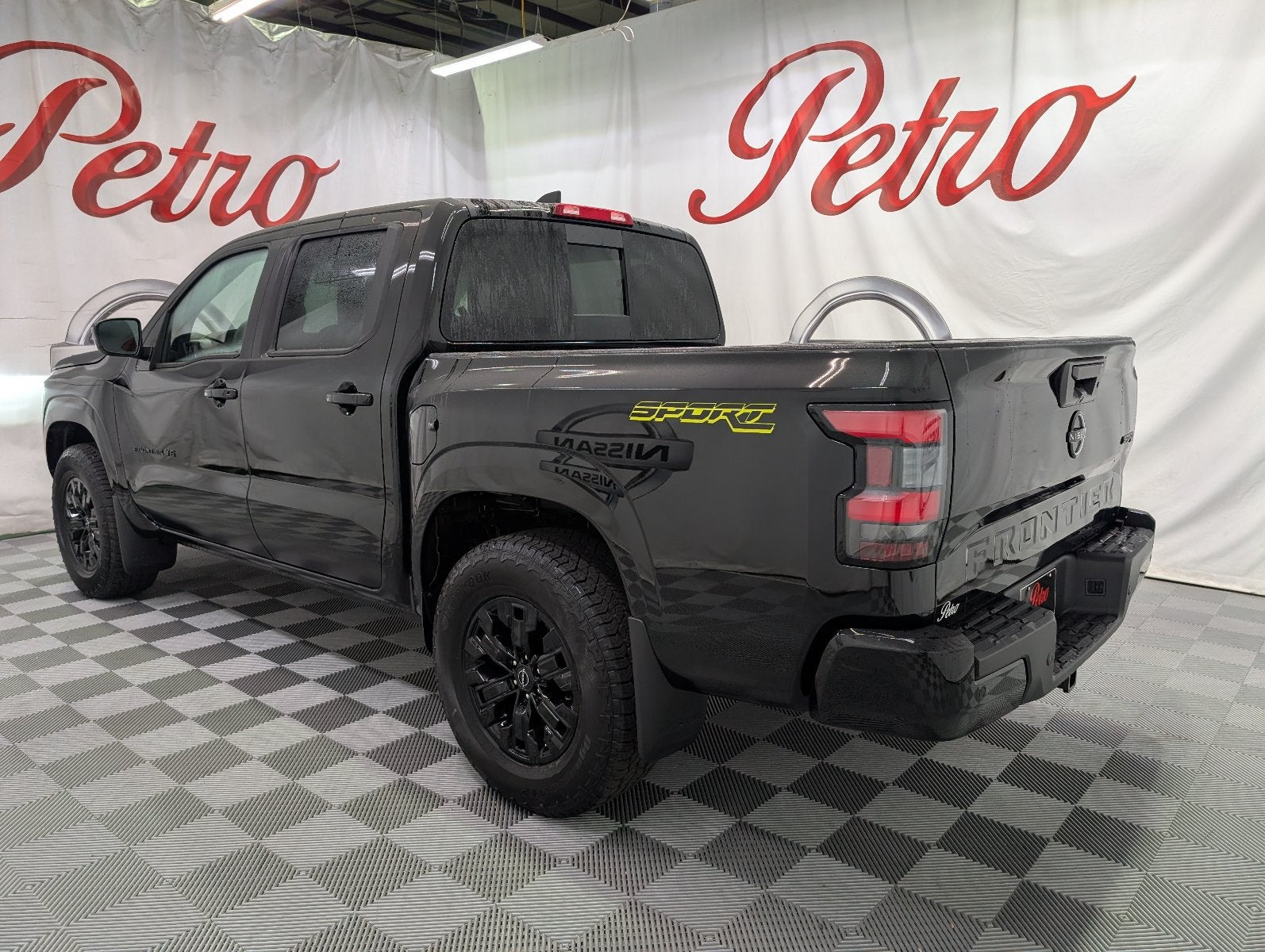 2027 Nissan Frontier SV