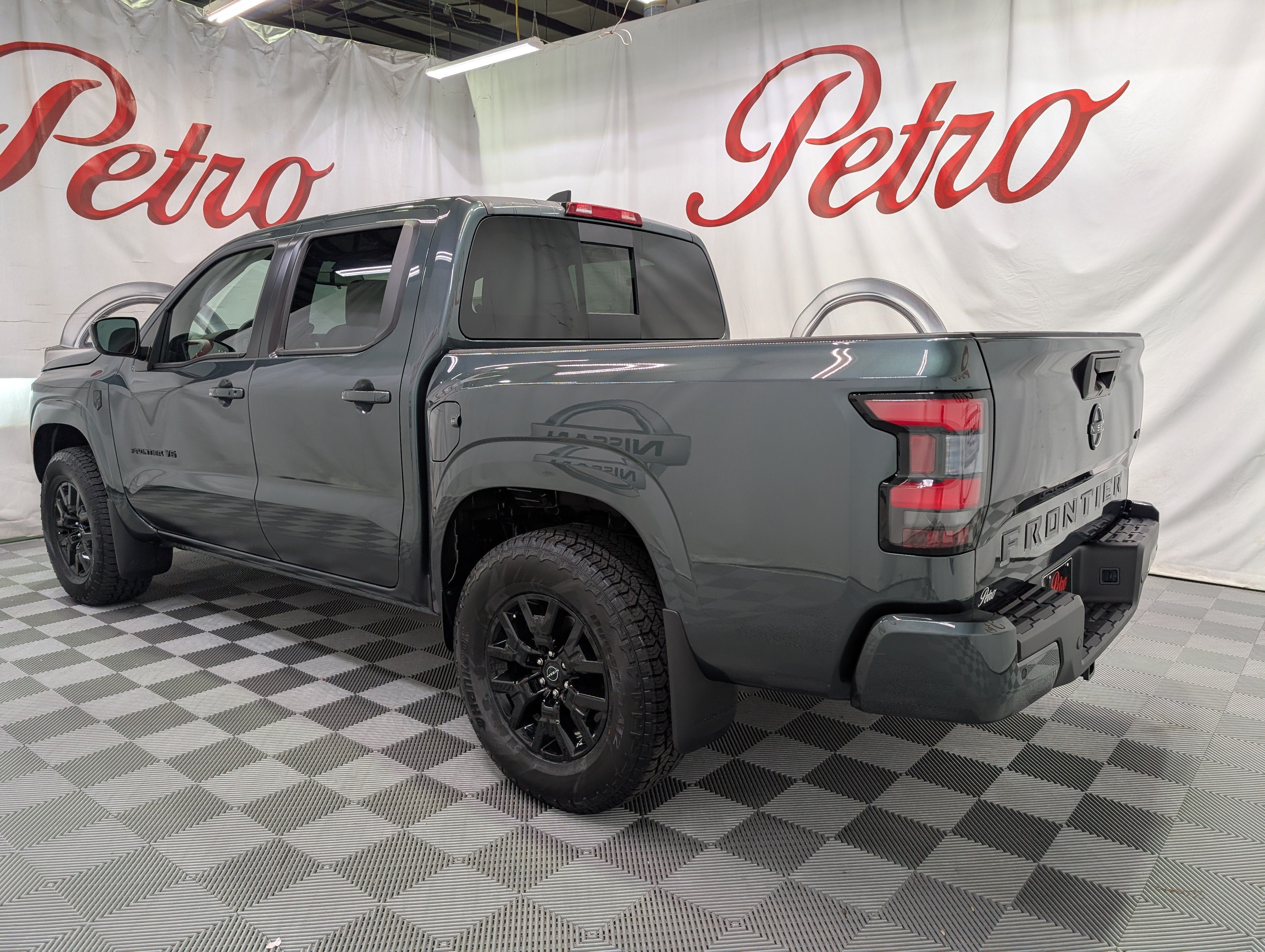 2027 Nissan Frontier SV