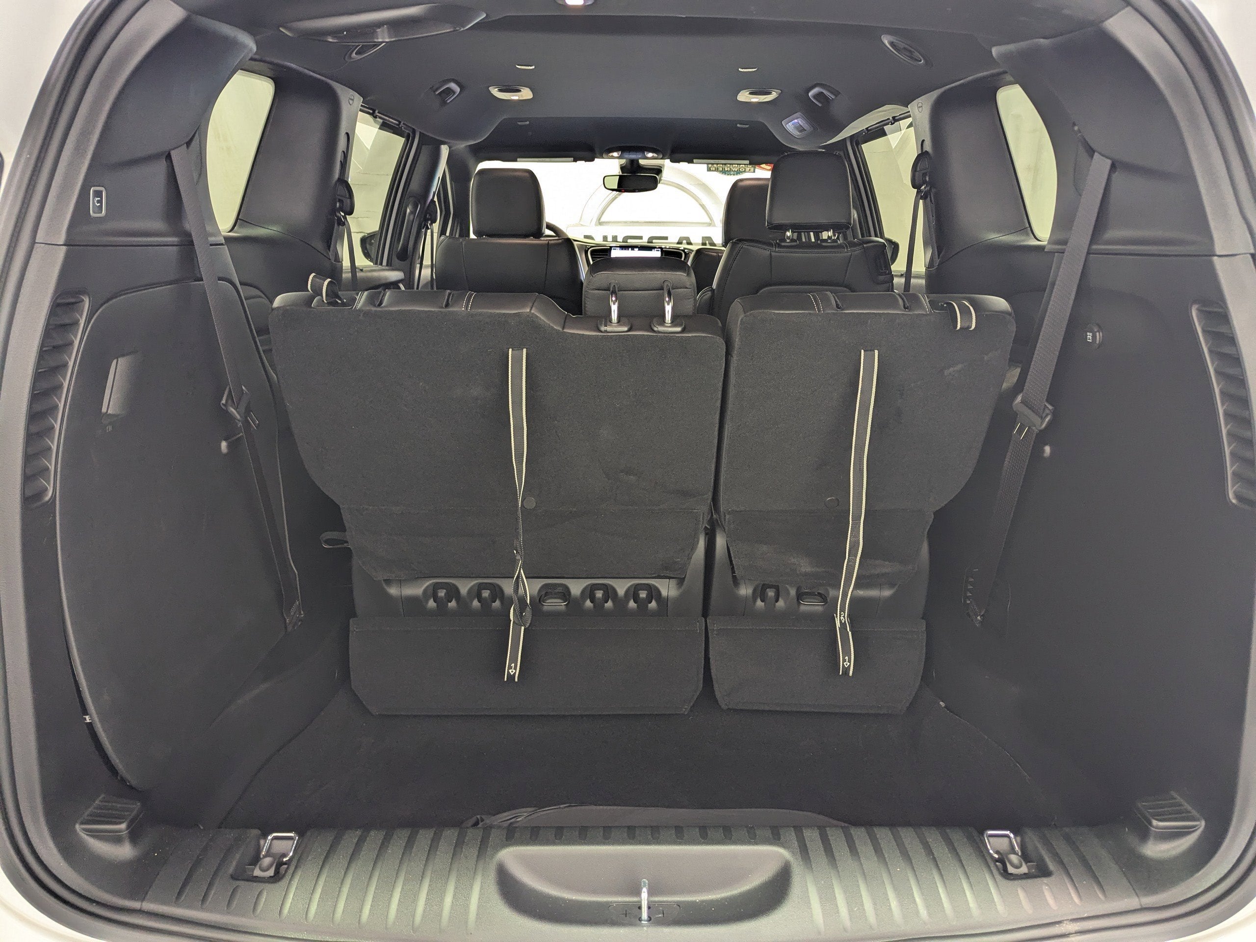 2025 Chrysler Voyager LX