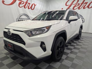 2020 Toyota RAV4 XLE