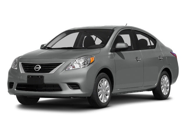 2014 Nissan Versa's photo