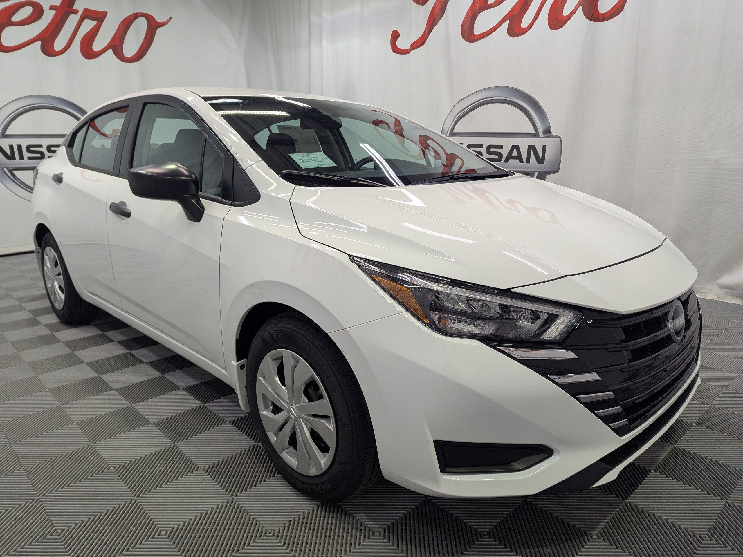 2025 Nissan Versa 1.6 S