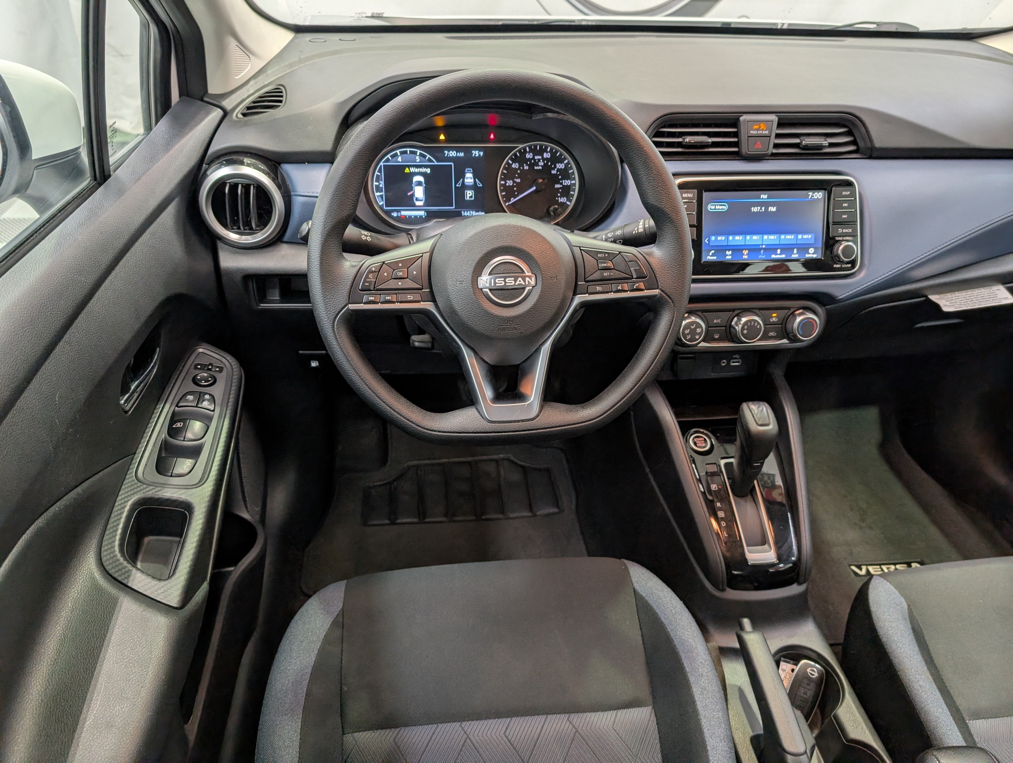 2025 Nissan Versa 1.6 SV