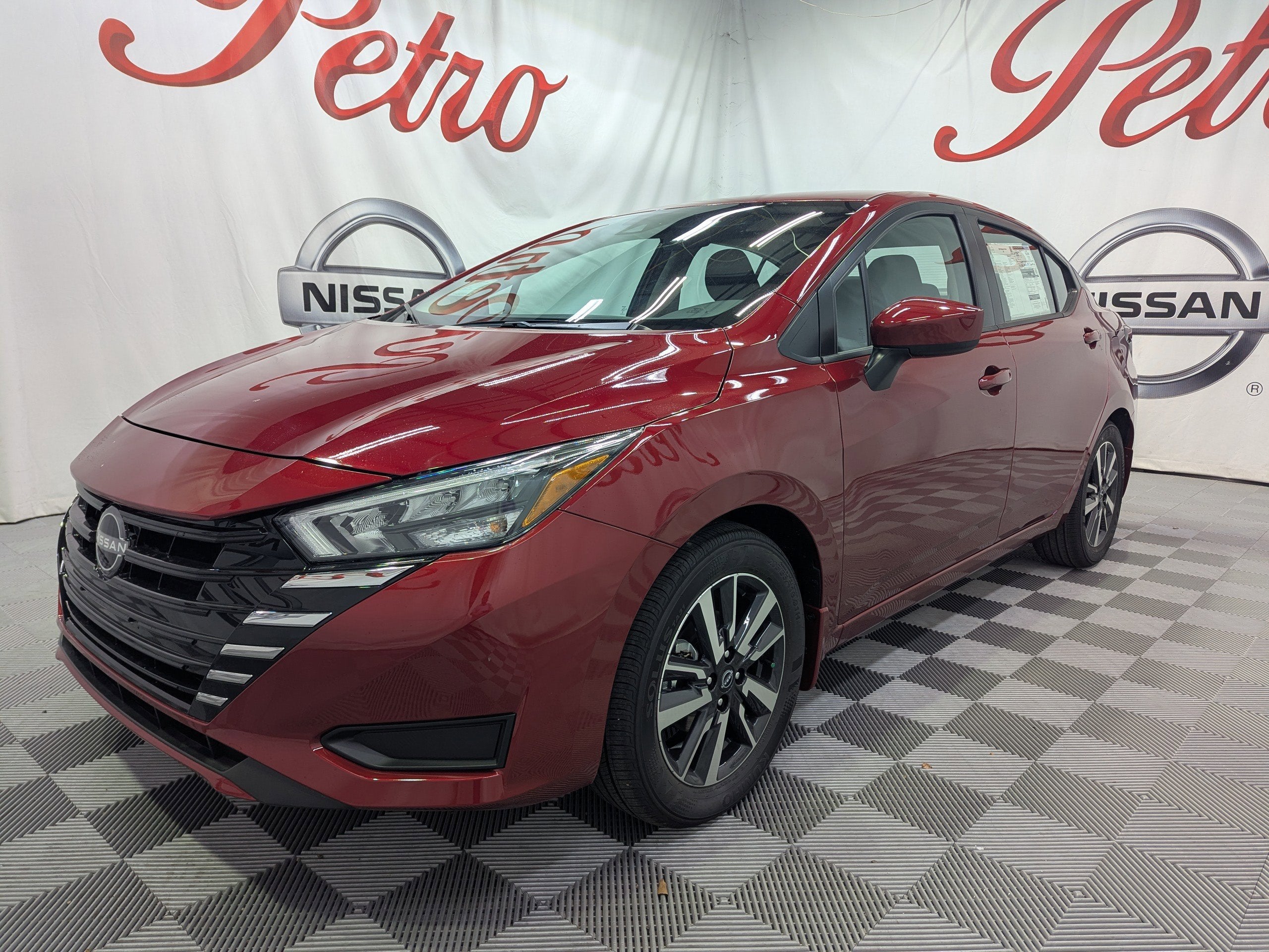 2025 Nissan Versa 1.6 SV