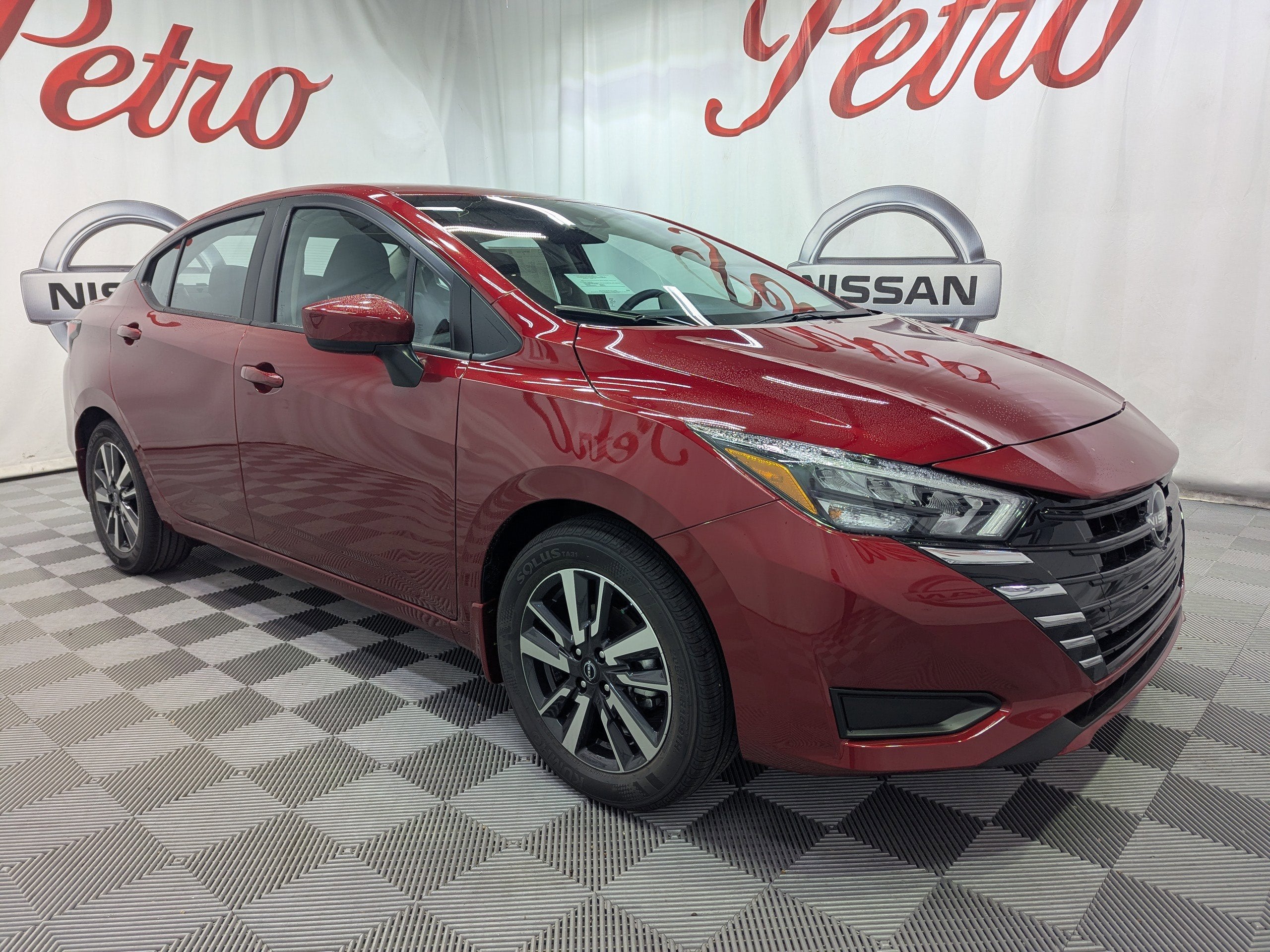 2025 Nissan Versa 1.6 SV