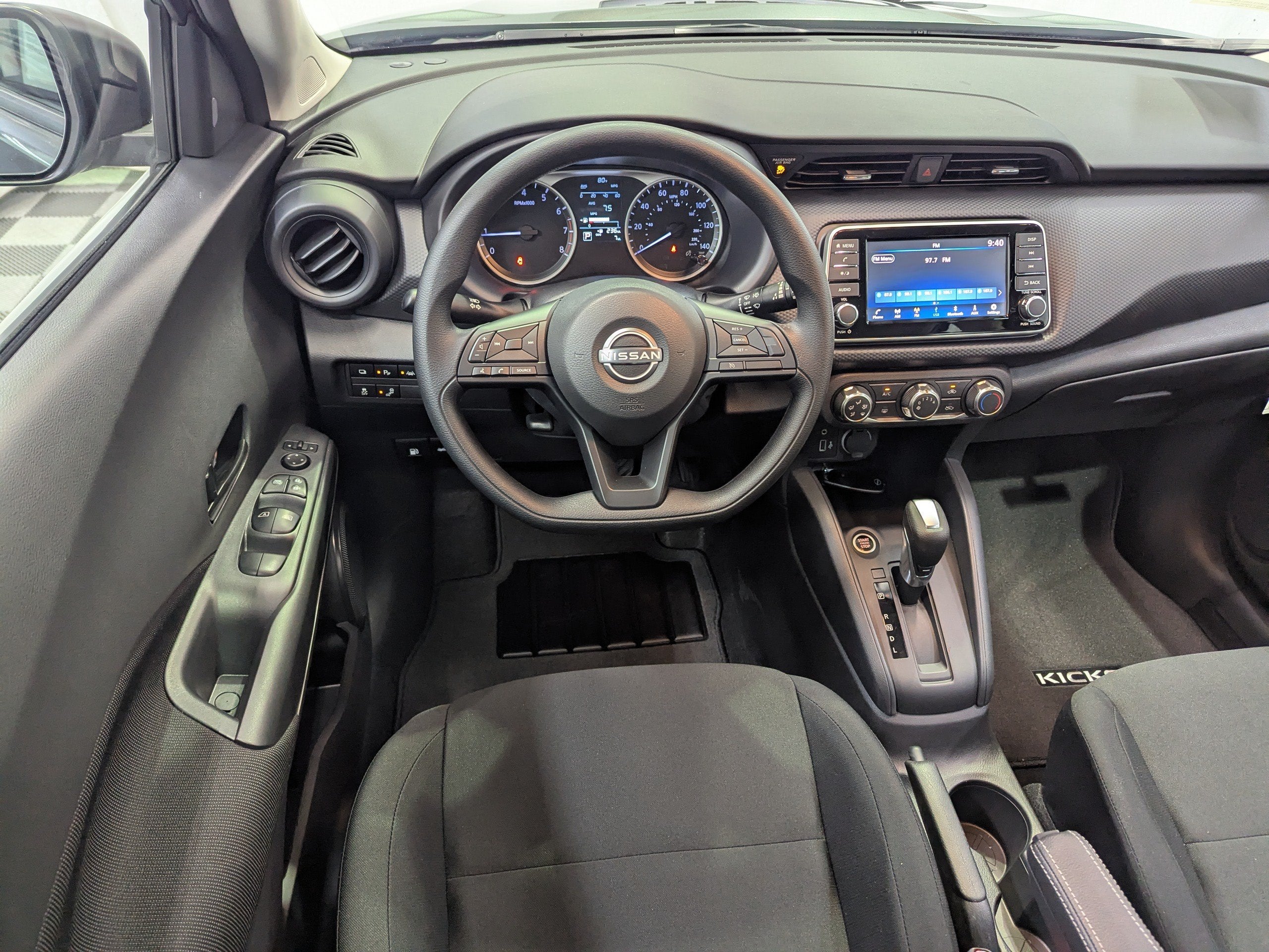 2025 Nissan Kicks Play S