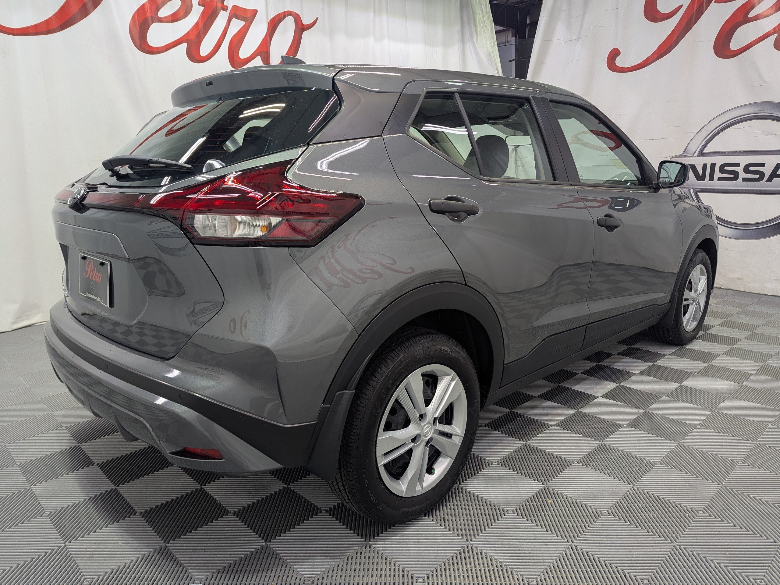 2025 Nissan Kicks Play S