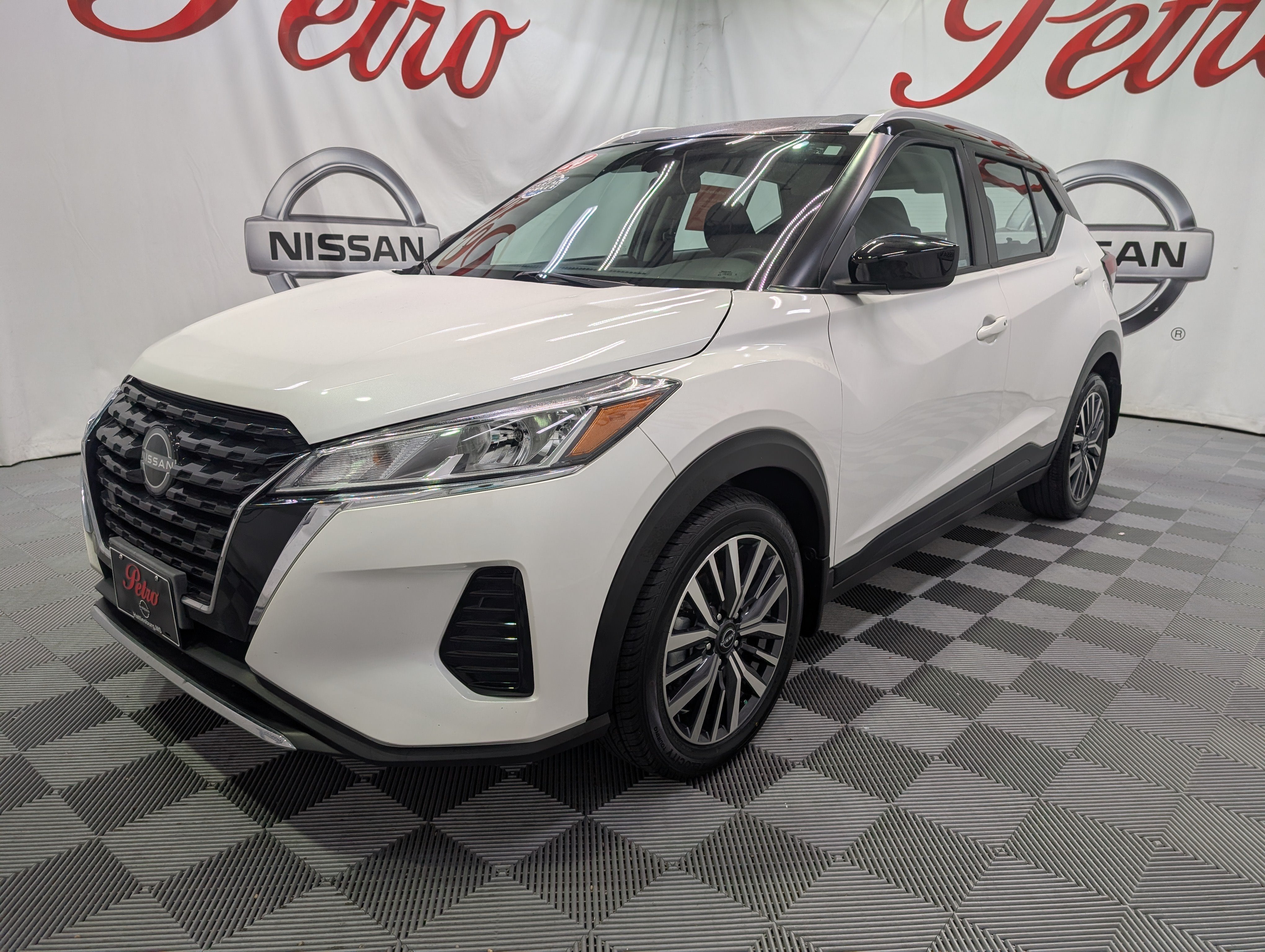 2024 Nissan Kicks SV