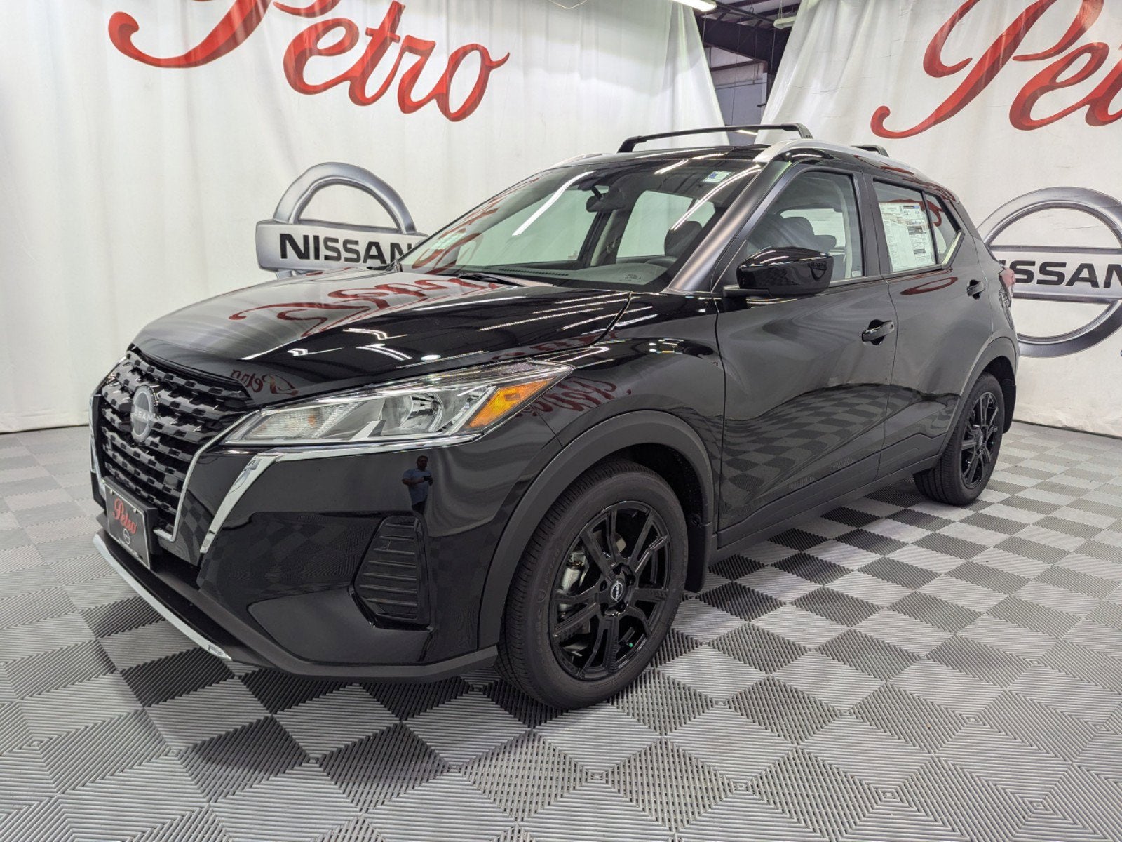 2024 Nissan Kicks SV