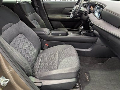 2025 Nissan Kicks SV