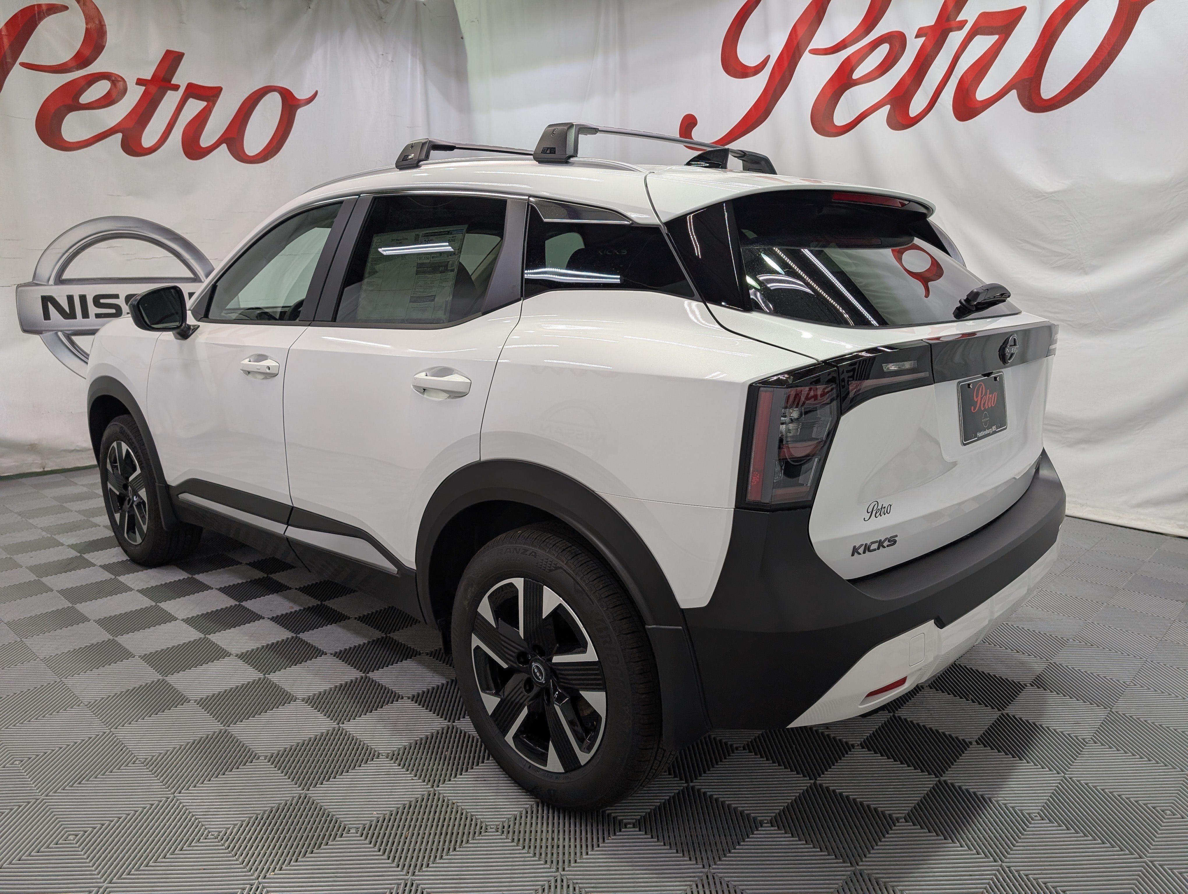 2027 Nissan Kicks SV